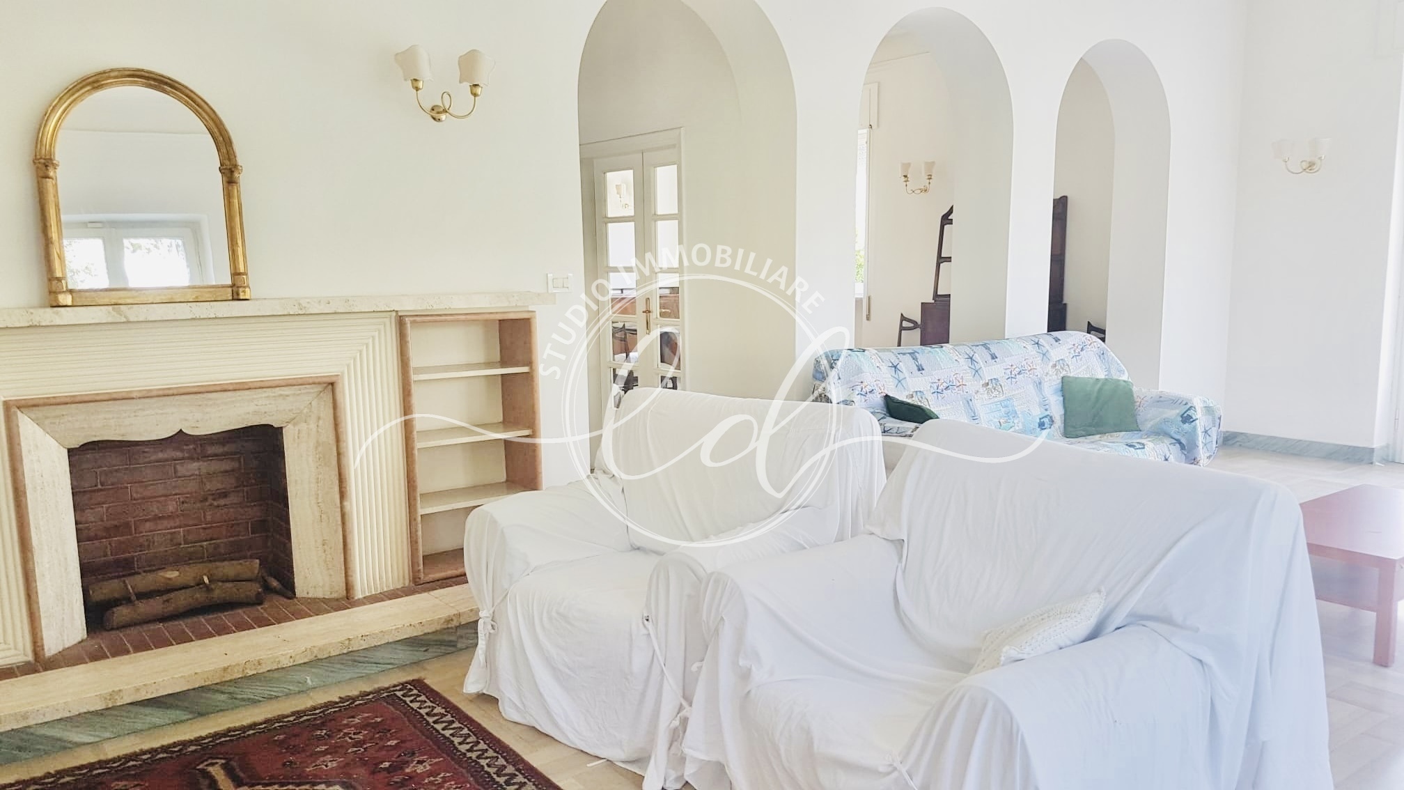 Immagine 7 di Villa in affitto  a Camaiore