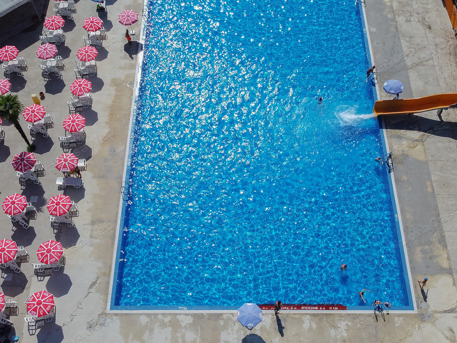 Immagine 9 di Attività commerciale in vendita  in Via del Laghetto 6 a Limbiate