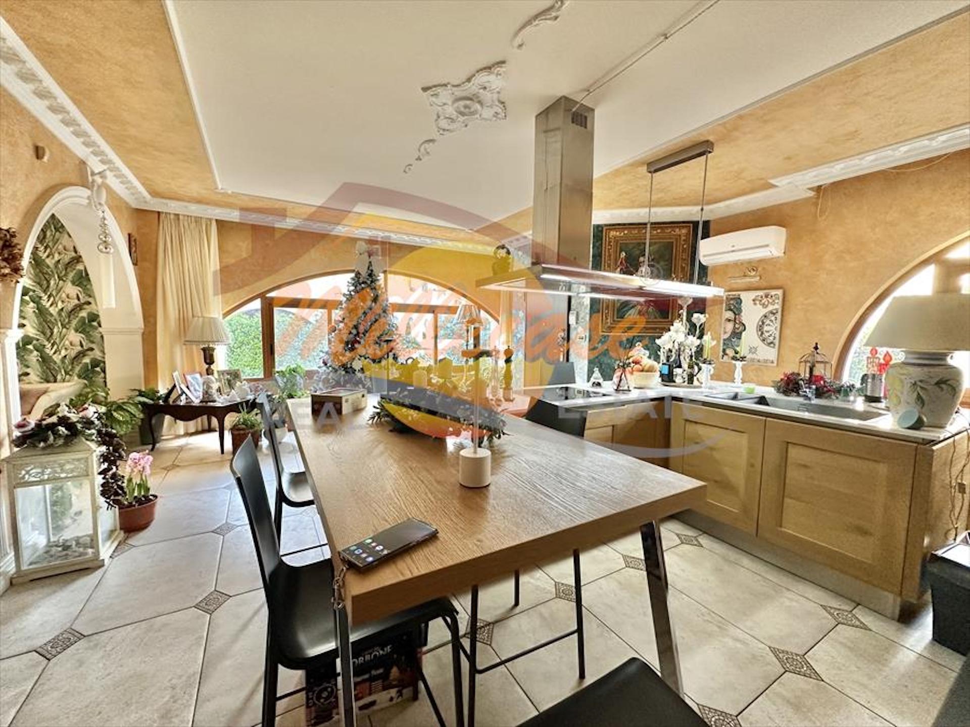 Immagine 23 di Casa bifamiliare in vendita  in Traversa Sinerchia a Siracusa