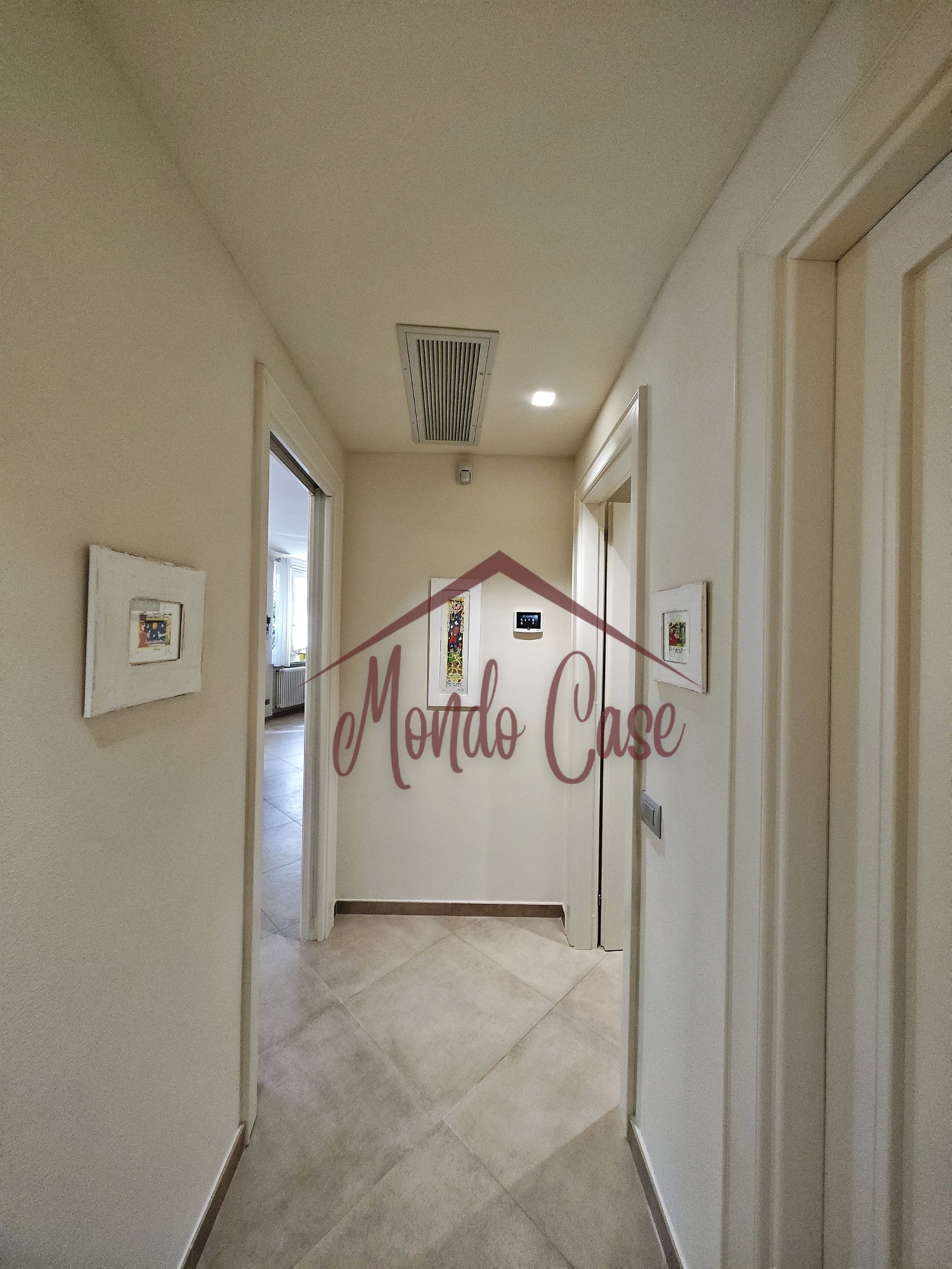 Immagine 35 di Attico in vendita  in Via Bertoloni 2 a Sarzana