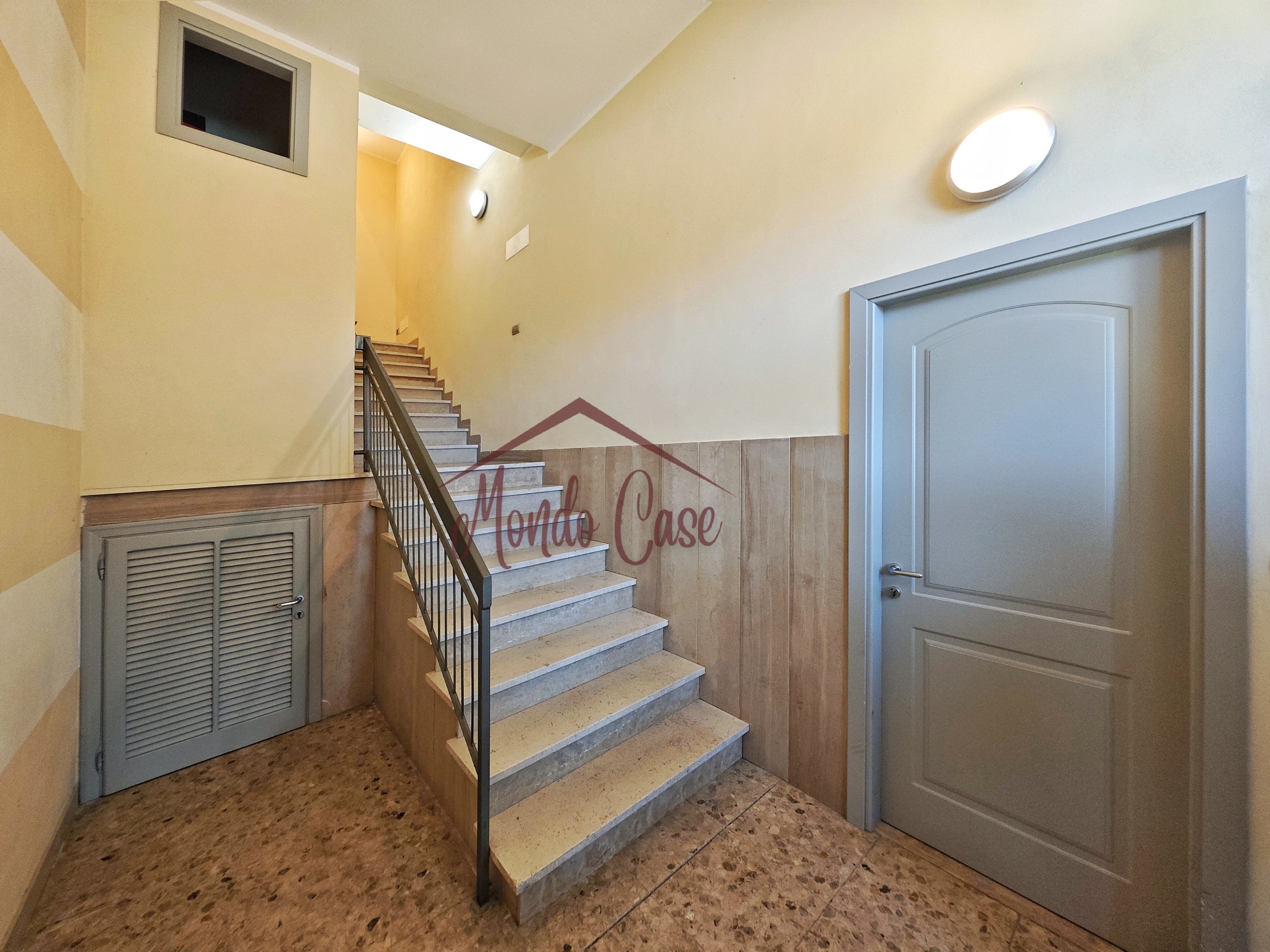 Immagine 74 di Attico in vendita  in Via Bertoloni 2 a Sarzana