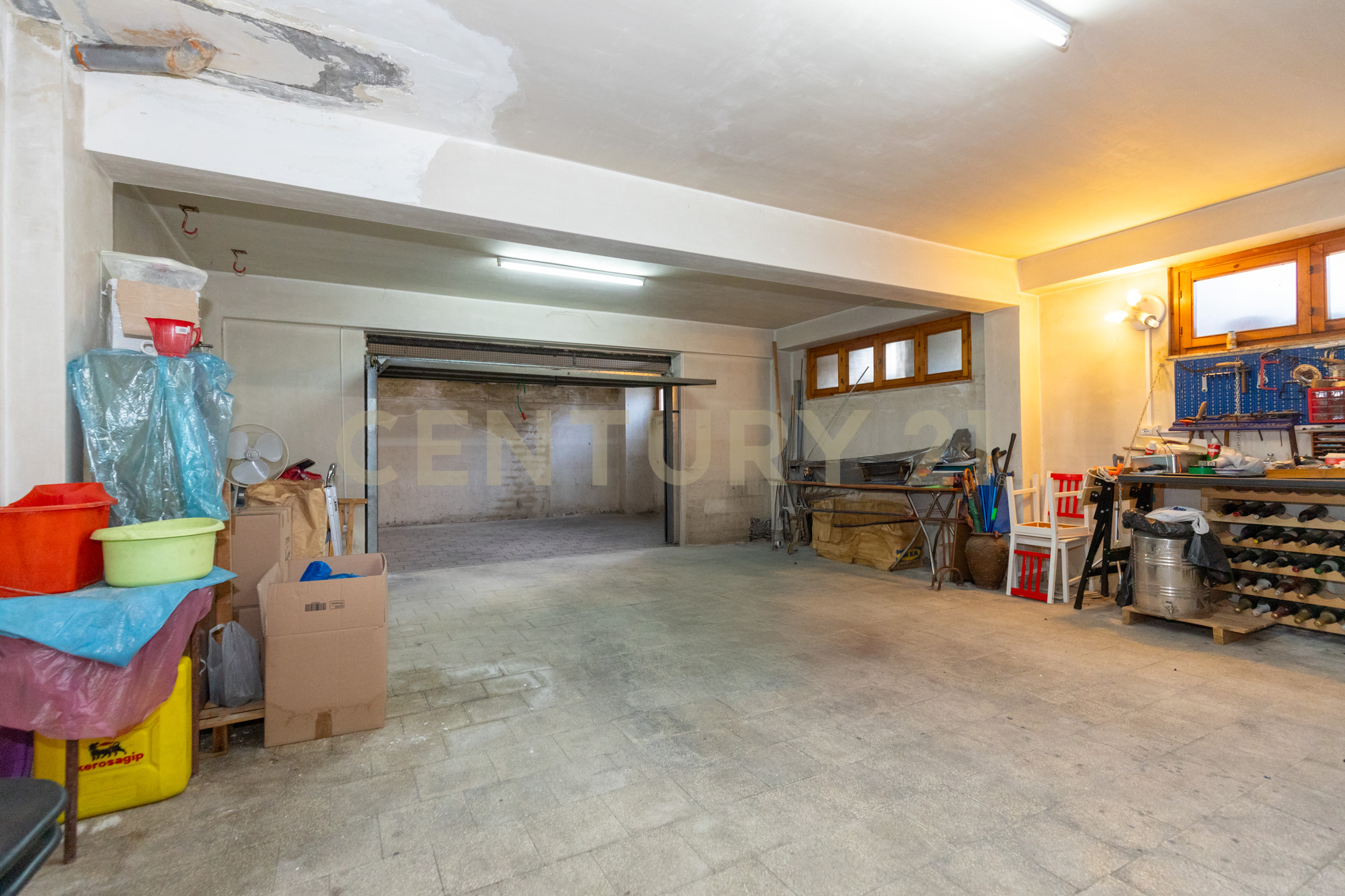 Immagine 61 di Appartamento in vendita  in Via Giovanni Guglielmino 74 a Tremestieri Etneo