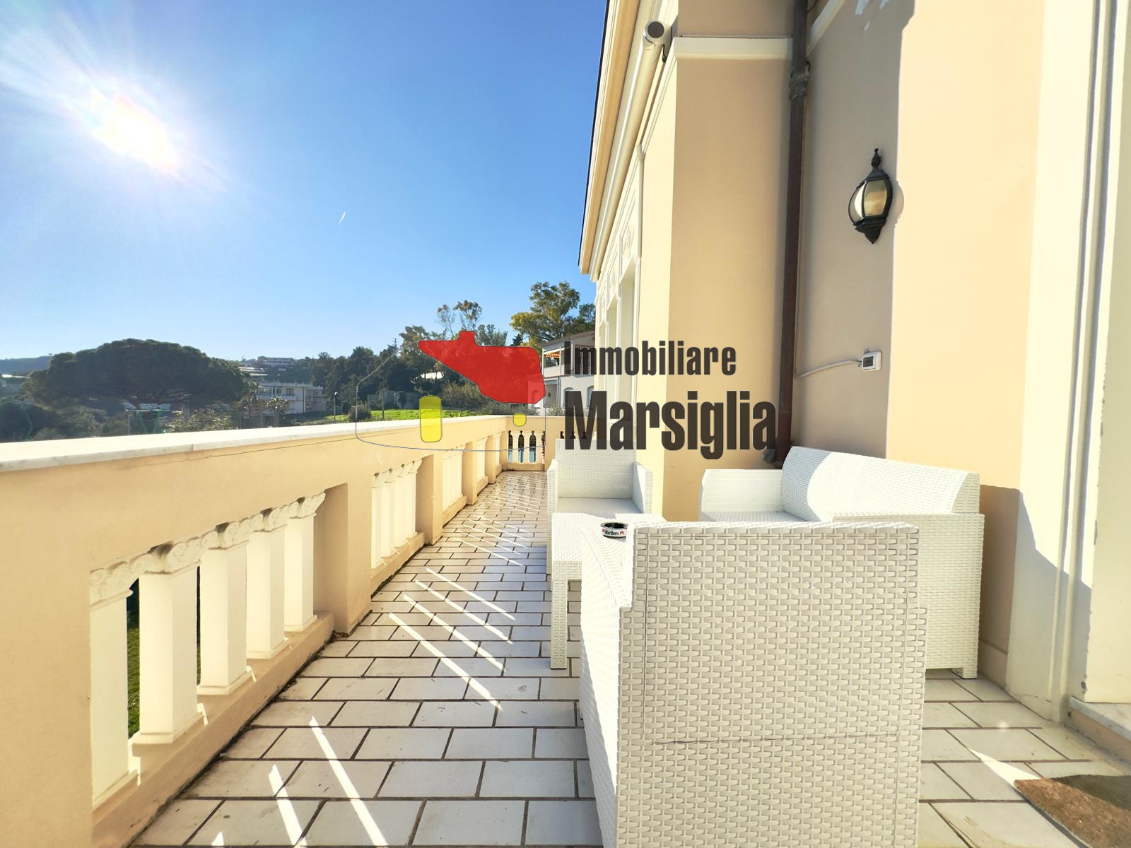 Immagine 44 di Villa in vendita  in Strada Solaro 105 a San Remo