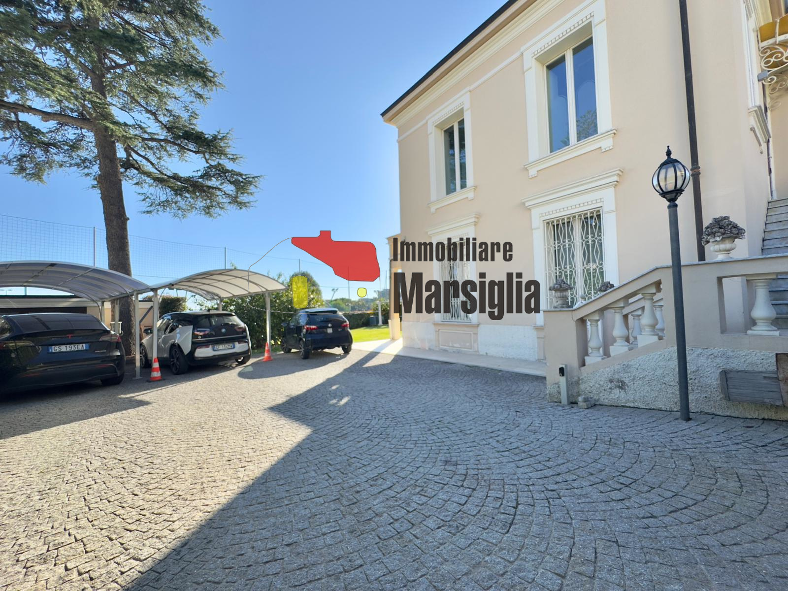 Immagine 49 di Villa in vendita  in Strada Solaro 105 a San Remo