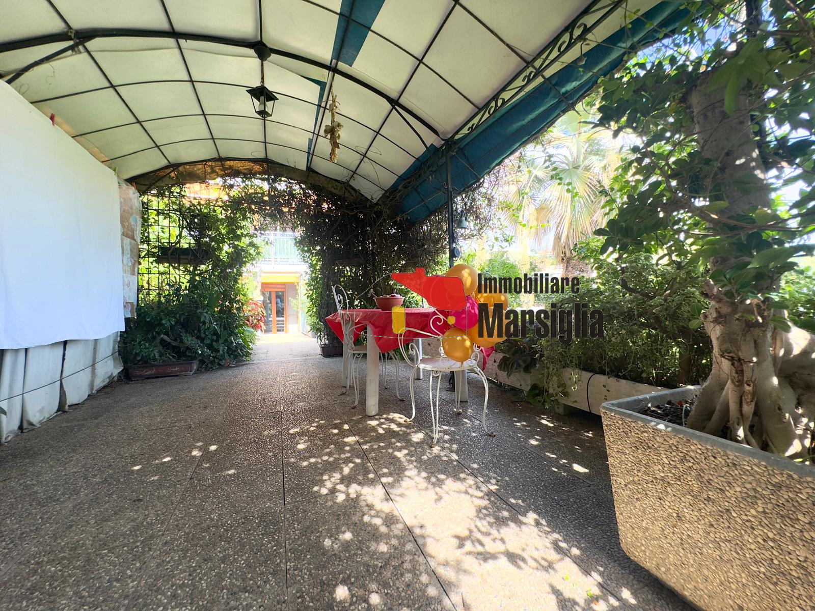 Immagine 40 di Quadrilocale in vendita  in Via Padre Semeria 430 a San Remo