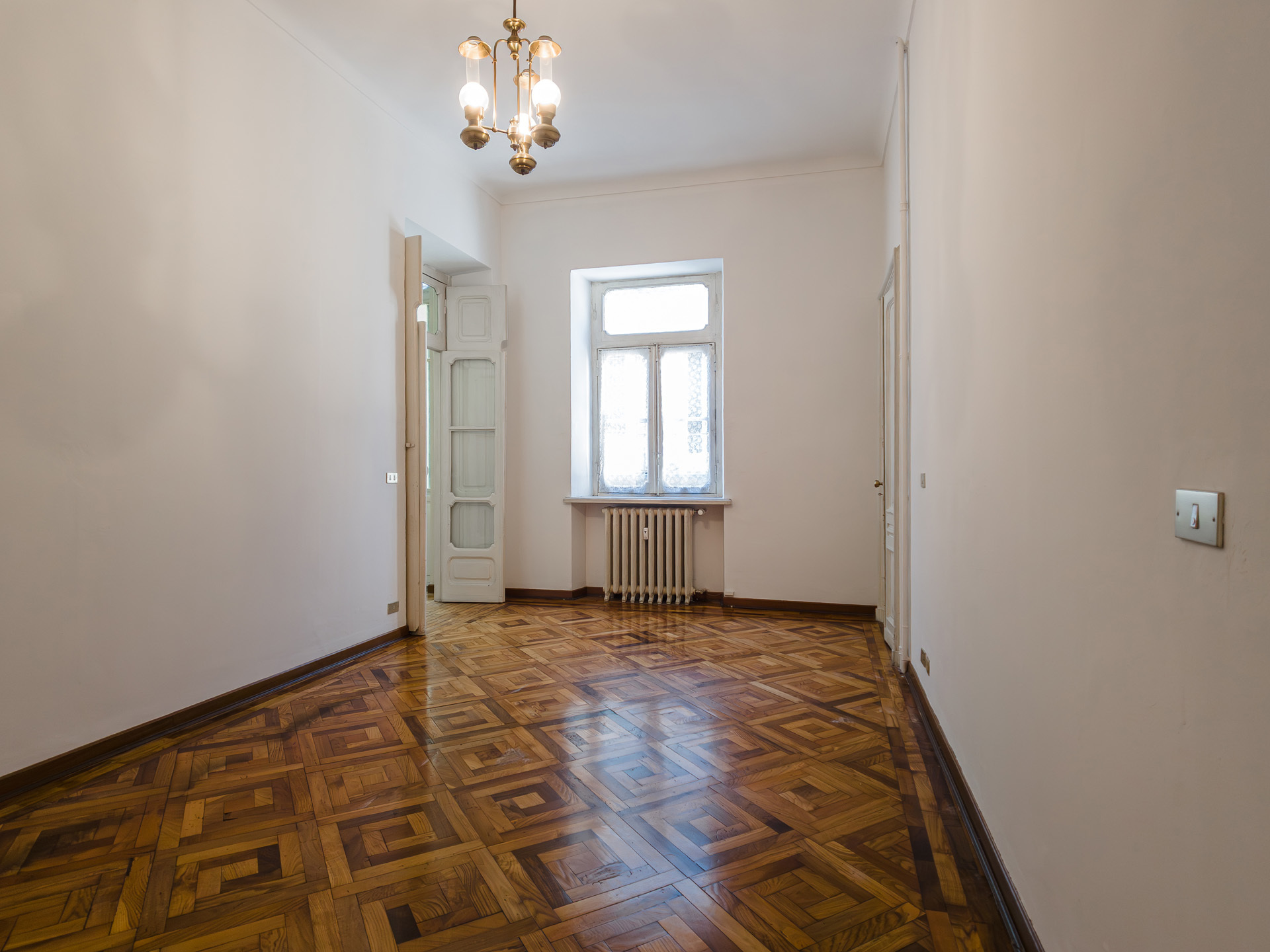 Immagine 14 di Pentalocale in vendita  in Corso Re Umberto a Torino