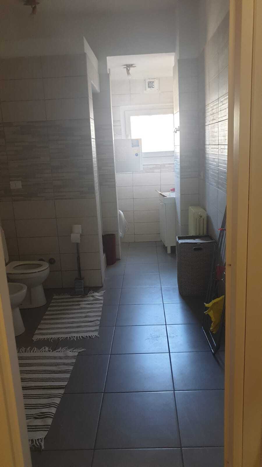 Immagine 12 di Palazzo in vendita  a Torino