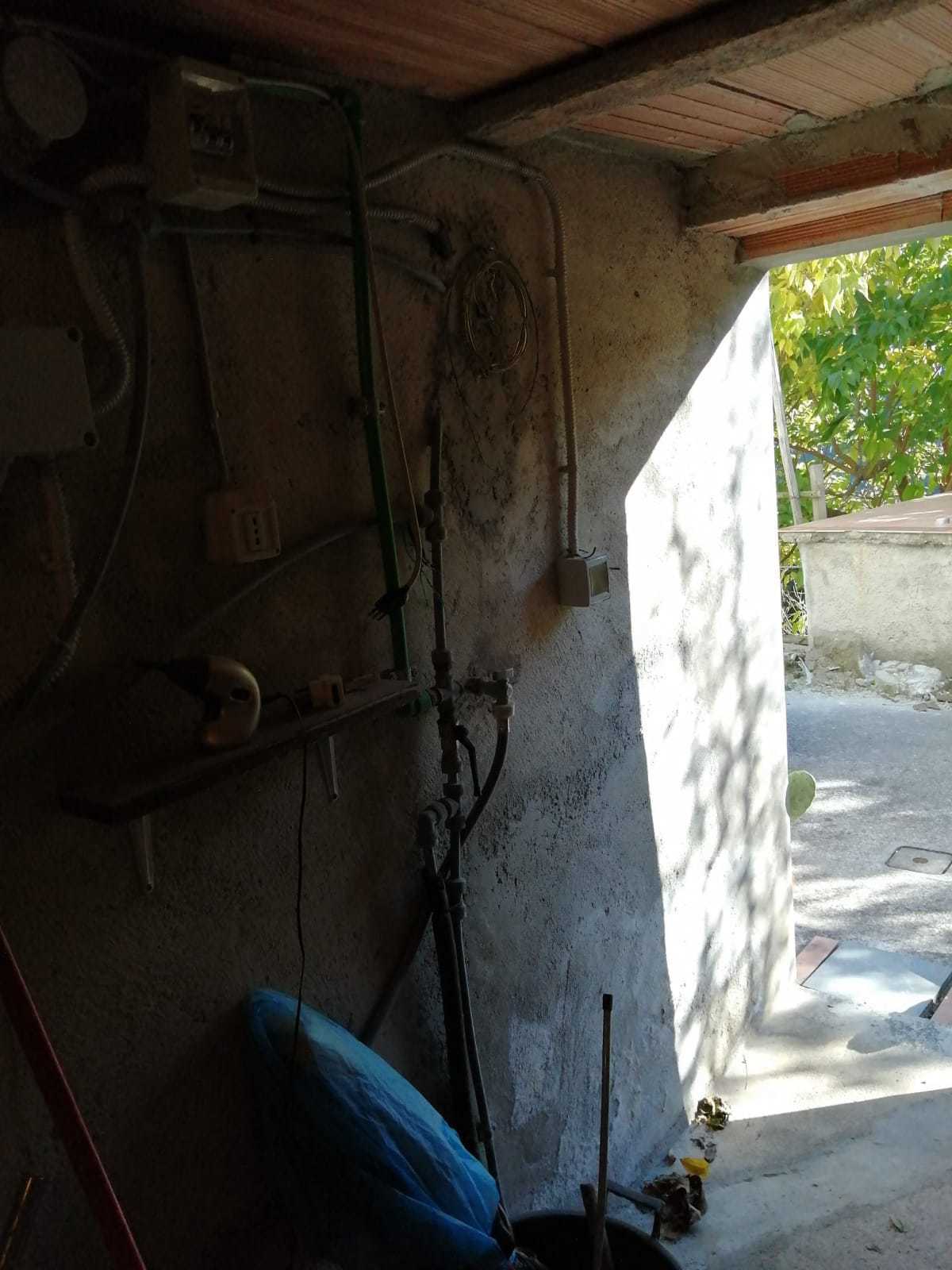 Immagine 17 di Porzione di casa in vendita  a Seravezza