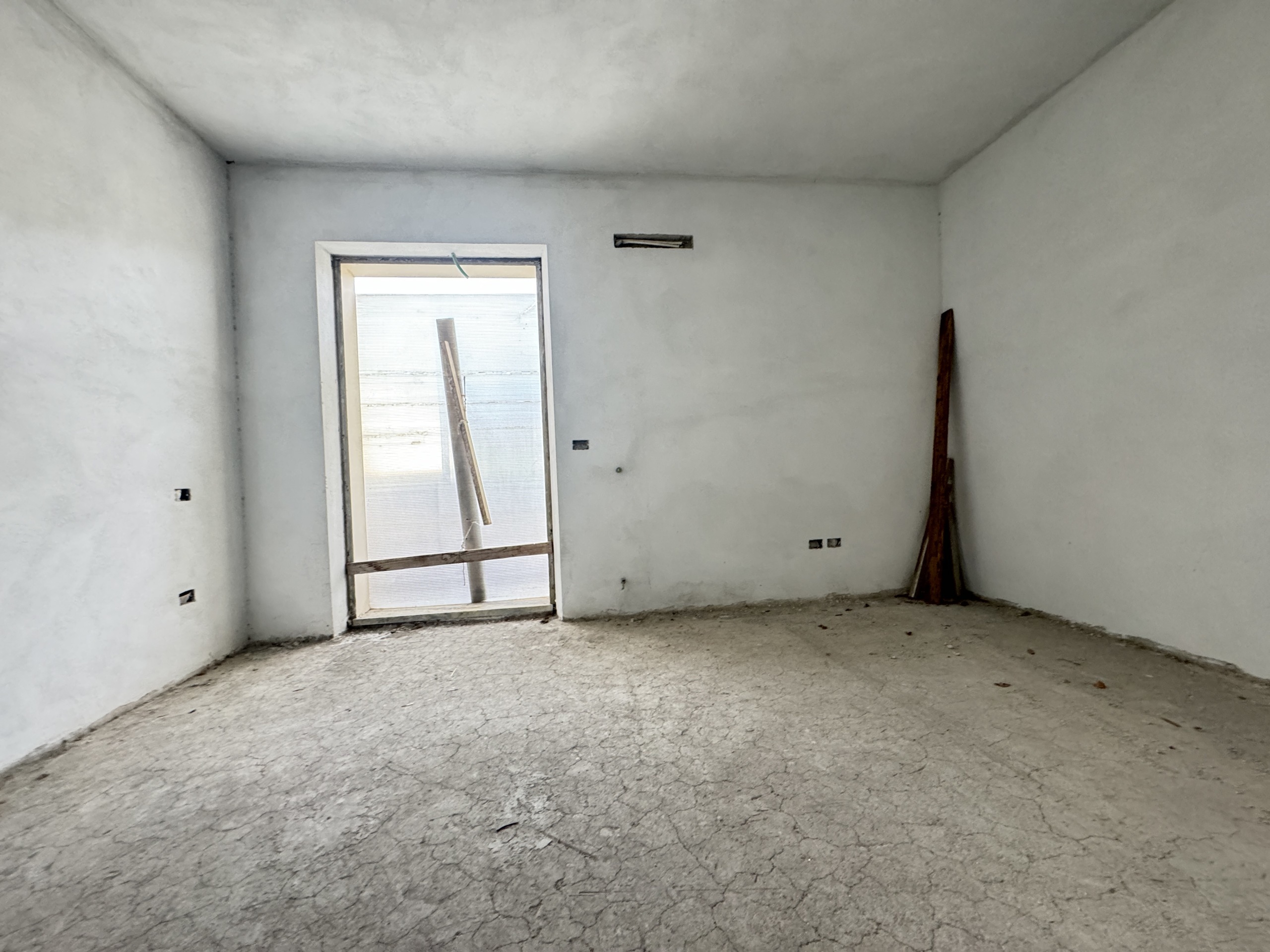 Immagine 40 di Porzione di casa in vendita  a Seravezza