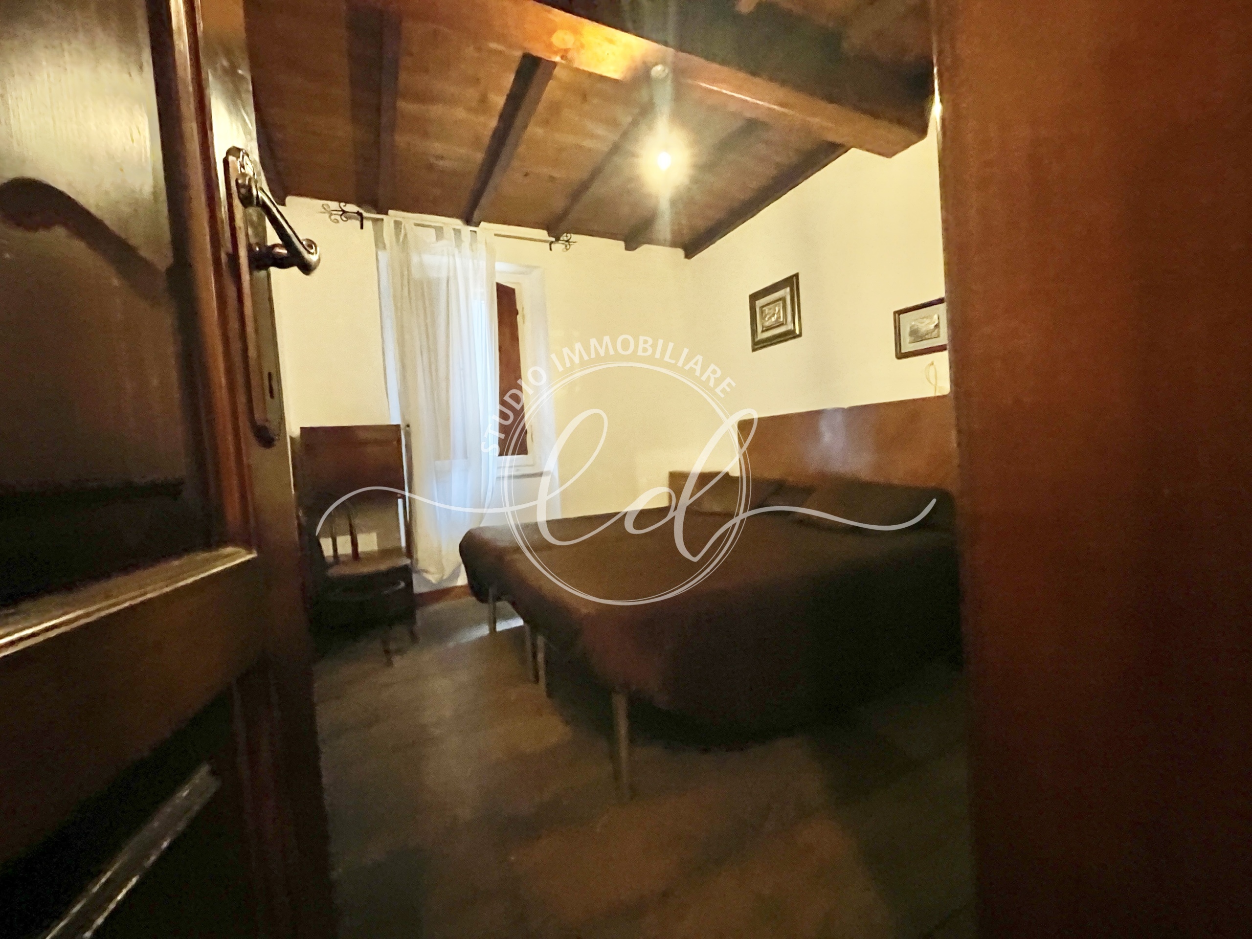 Immagine 19 di Porzione di casa in vendita  a Stazzema