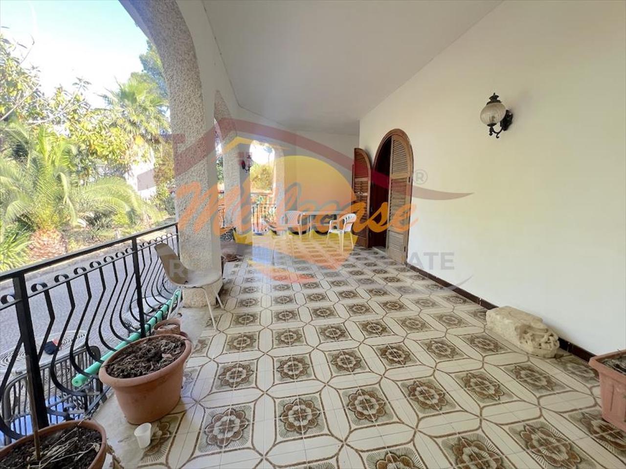 Immagine 12 di Casa bifamiliare in vendita  in Via Blanco a Siracusa