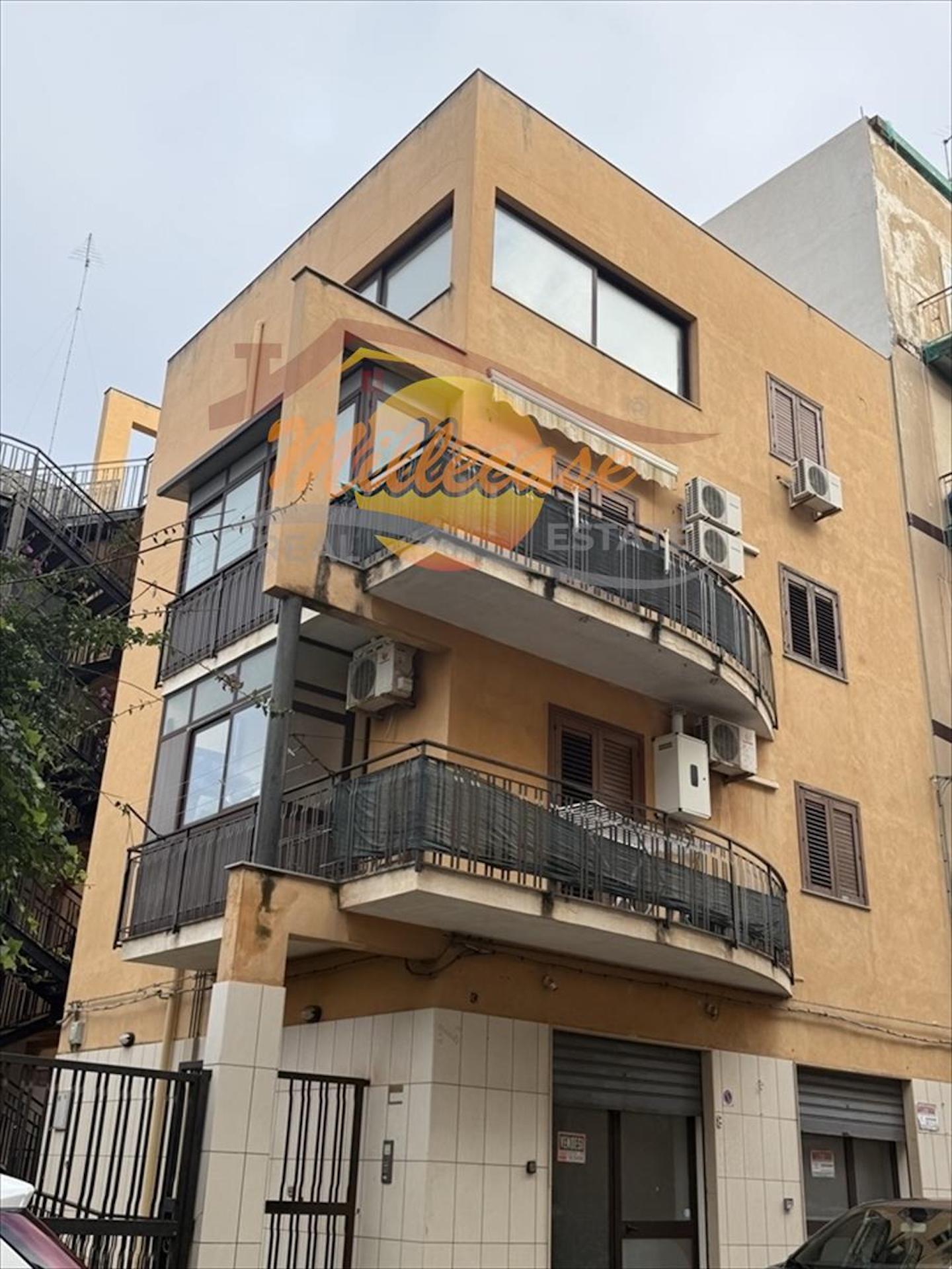 Immagine 32 di Trilocale in vendita  in Viale Zecchino a Siracusa