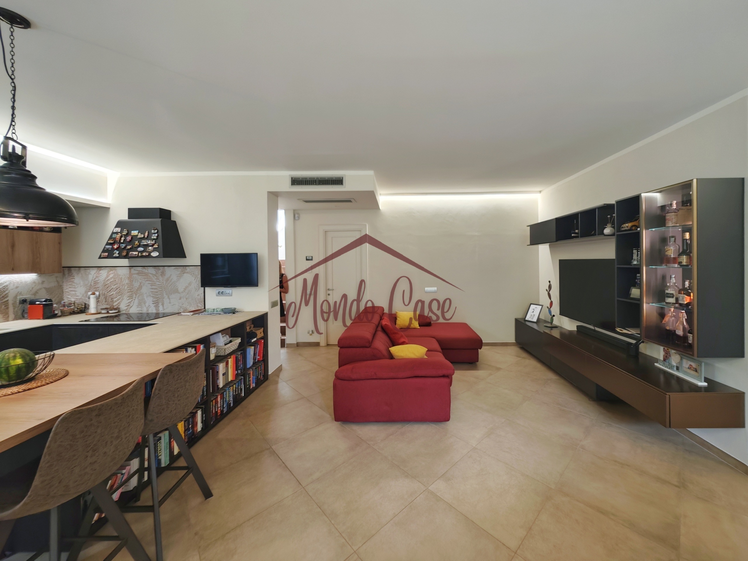 Immagine 8 di Attico in vendita  in Via Bertoloni 2 a Sarzana