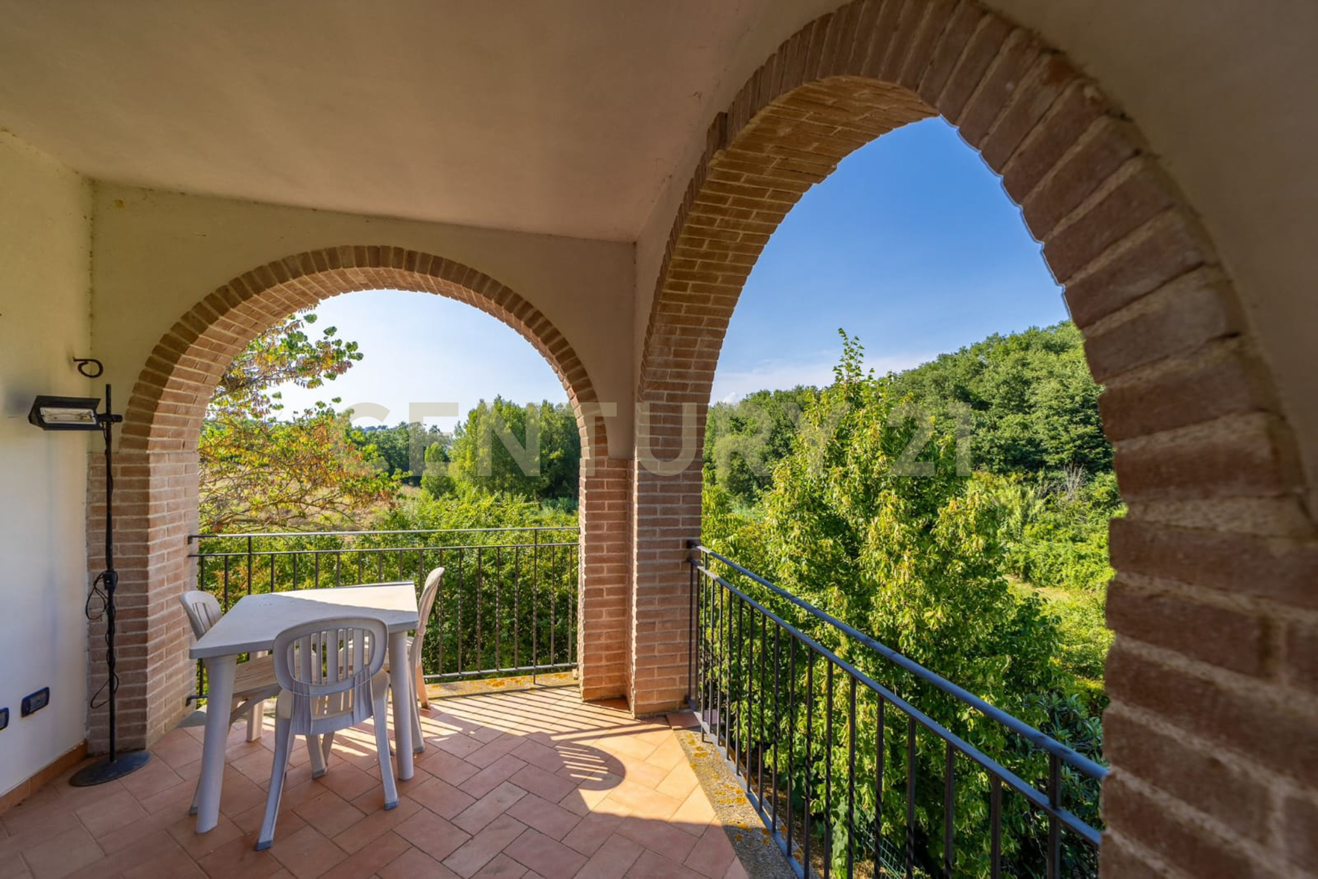 Immagine 2 di Villa in vendita  in localtà poderi di montemerano snc a Manciano