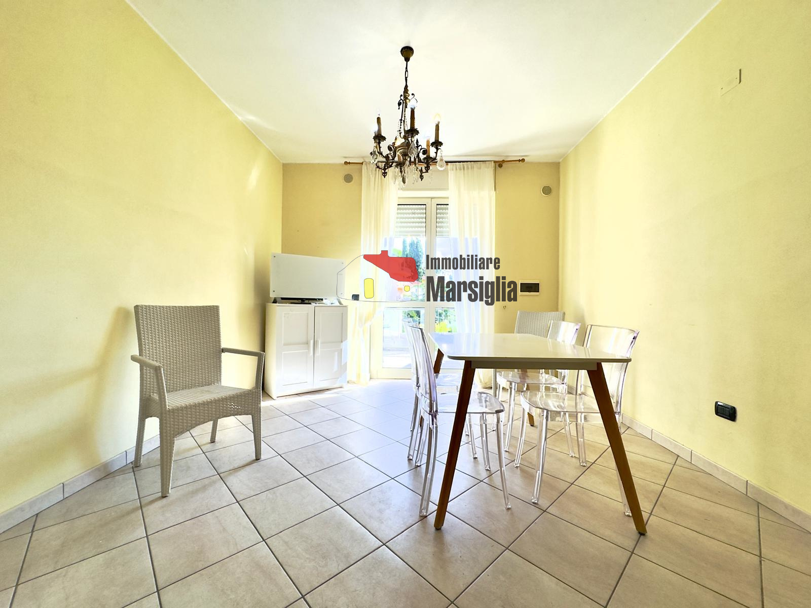 Immagine 7 di Bilocale in vendita  in Via Franco Alfano 35 a San Remo