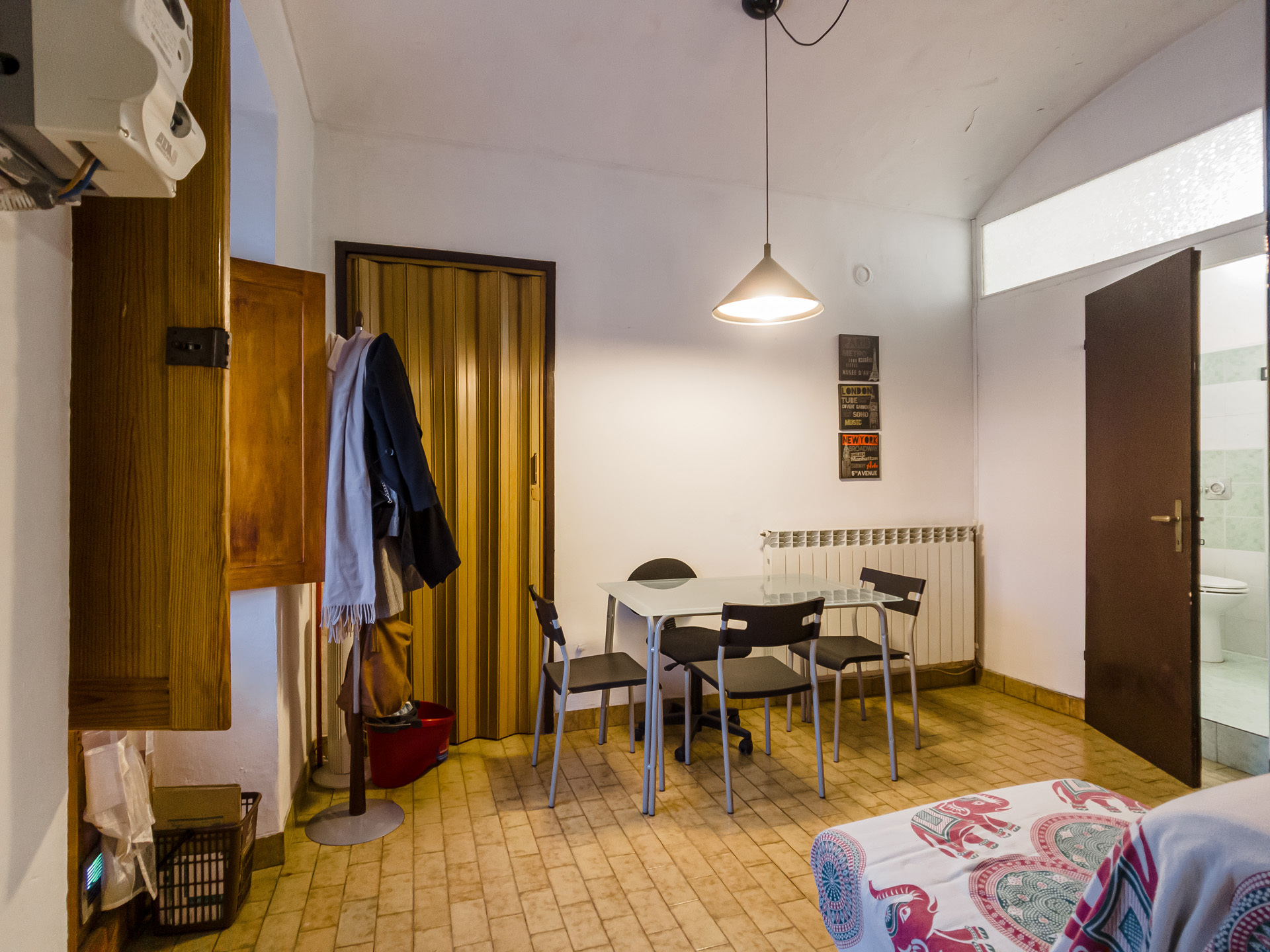 Immagine 7 di Bilocale in vendita  in Via Bertola a Torino