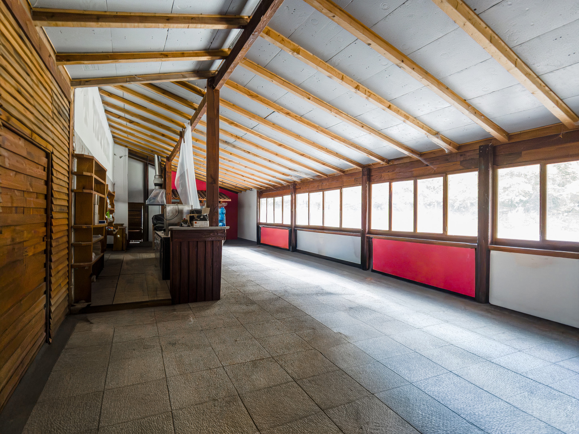 Immagine 30 di Bar / Ristorante in vendita  in Via Losa a Pessinetto