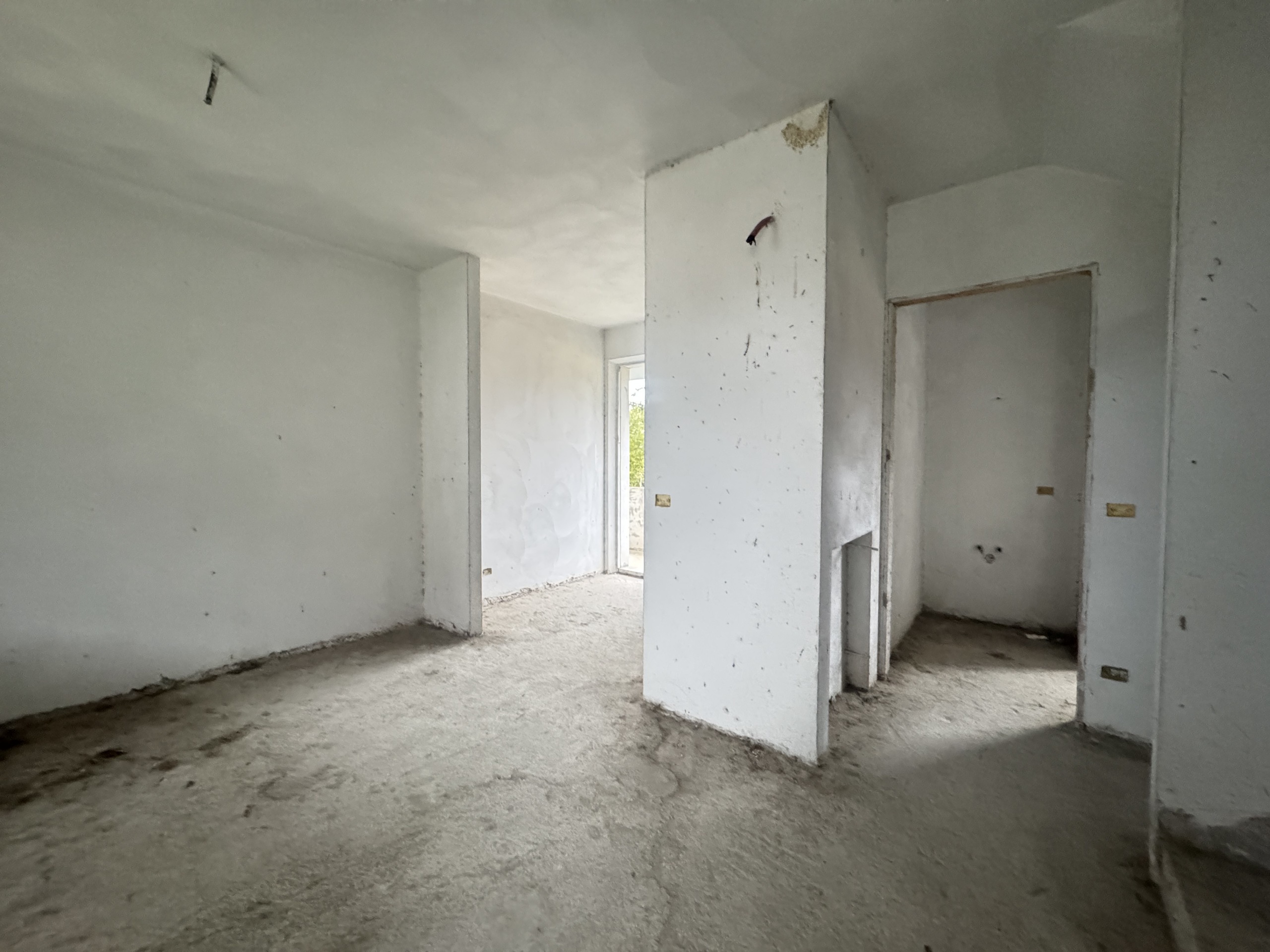 Immagine 5 di Porzione di casa in vendita  a Camaiore