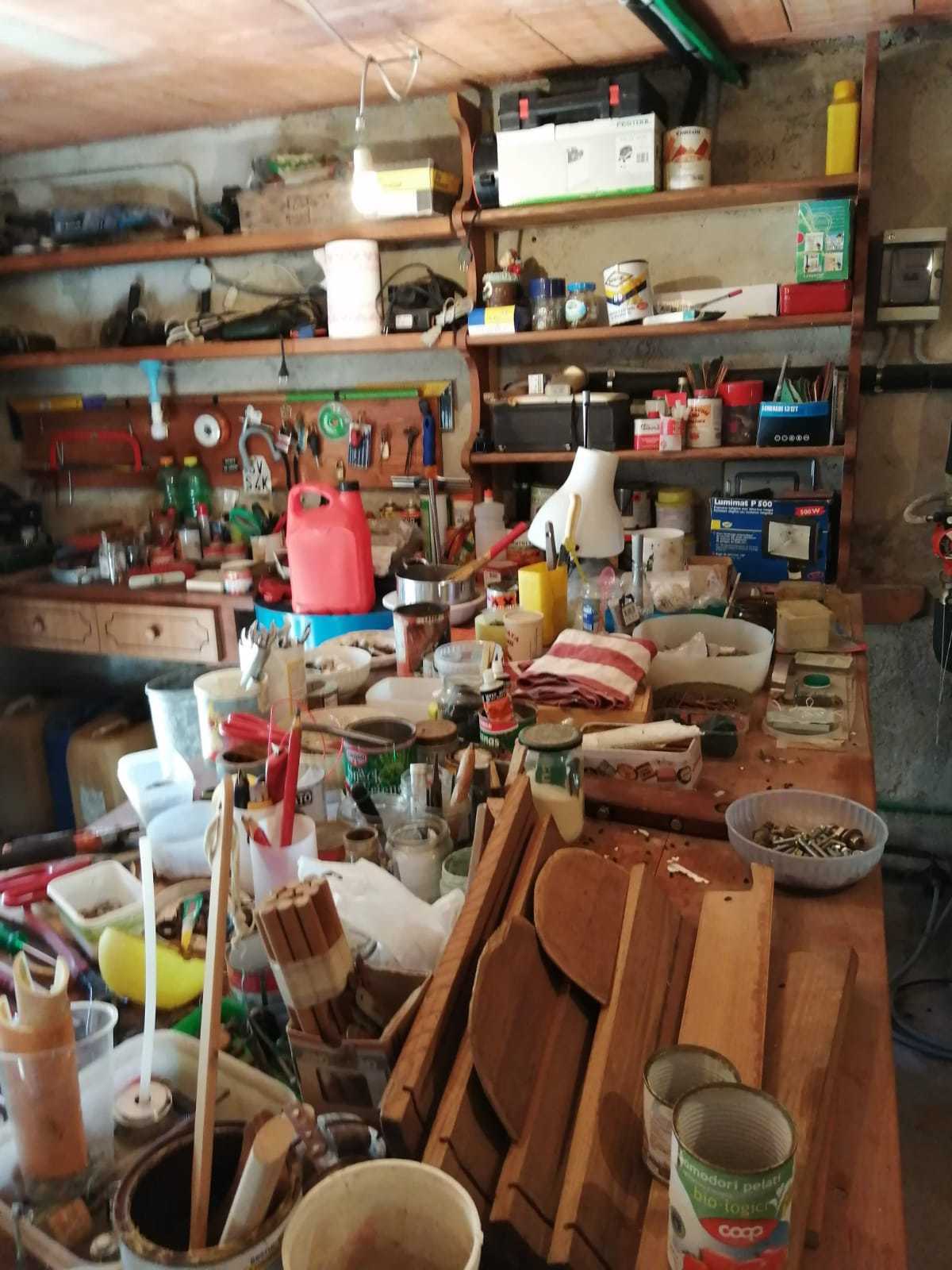 Immagine 13 di Porzione di casa in vendita  a Seravezza