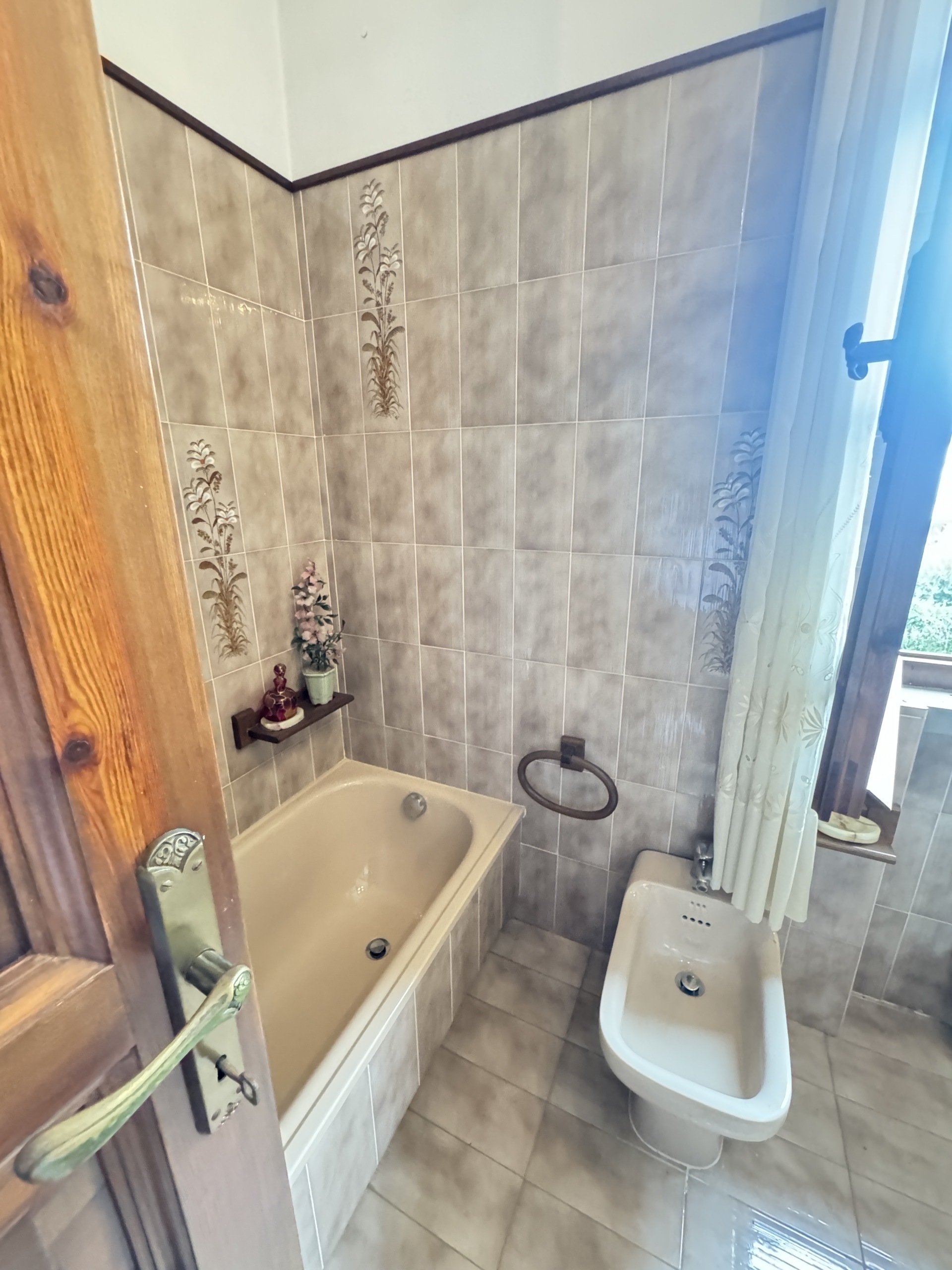 Immagine 49 di Casa indipendente in vendita  a Viareggio