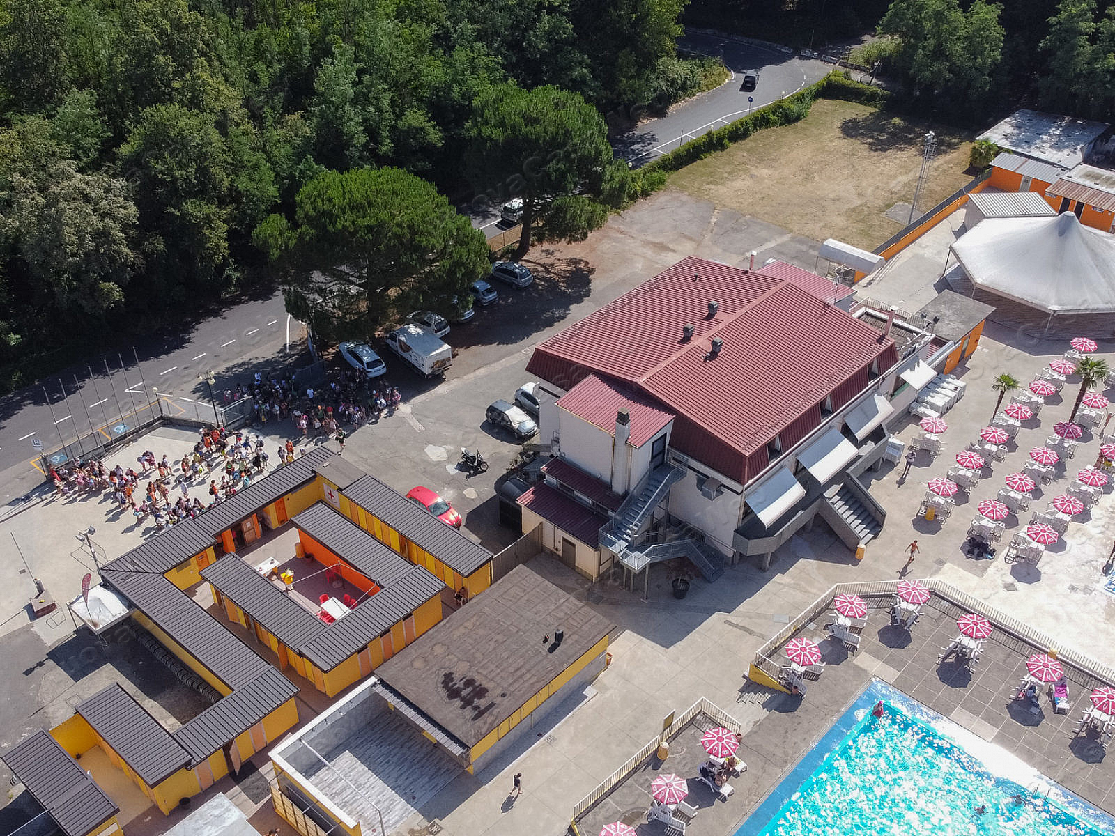 Immagine 17 di Attività commerciale in vendita  in Via del Laghetto 6 a Limbiate