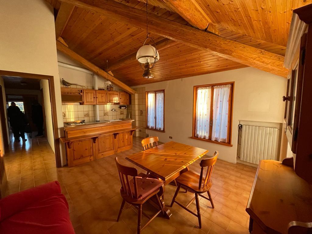 Immagine 5 di Trilocale in vendita  a Terenzo