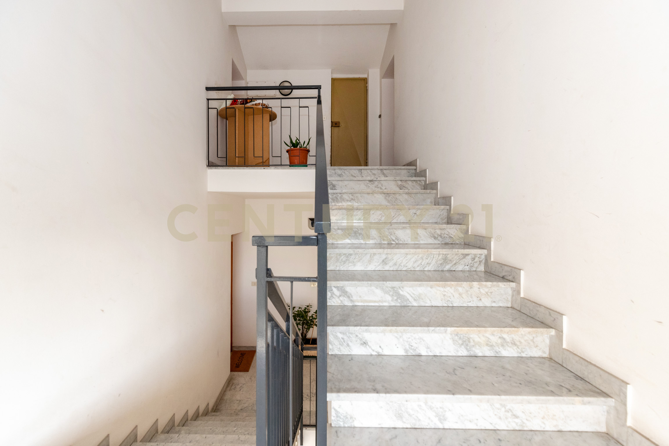 Immagine 51 di Appartamento in vendita  in Via Giovanni Guglielmino 74 a Tremestieri Etneo