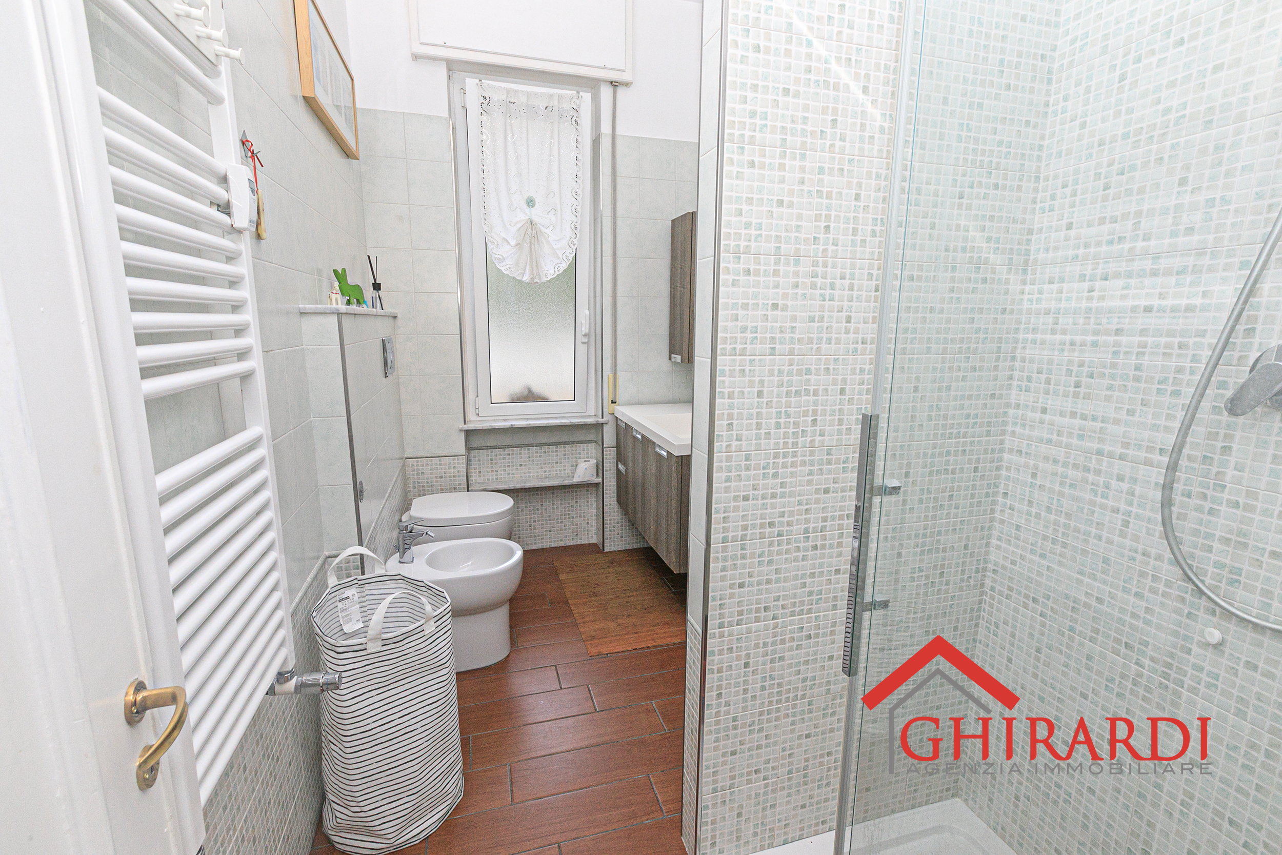 Immagine 18 di Bilocale in affitto  in VIA GIULIO TANINI 47F a Genova