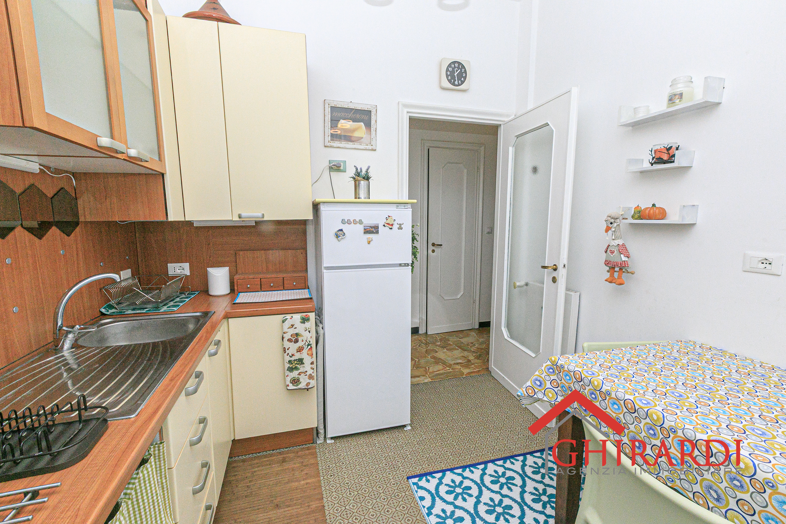 Immagine 12 di Bilocale in affitto  in VIA GIULIO TANINI 47F a Genova