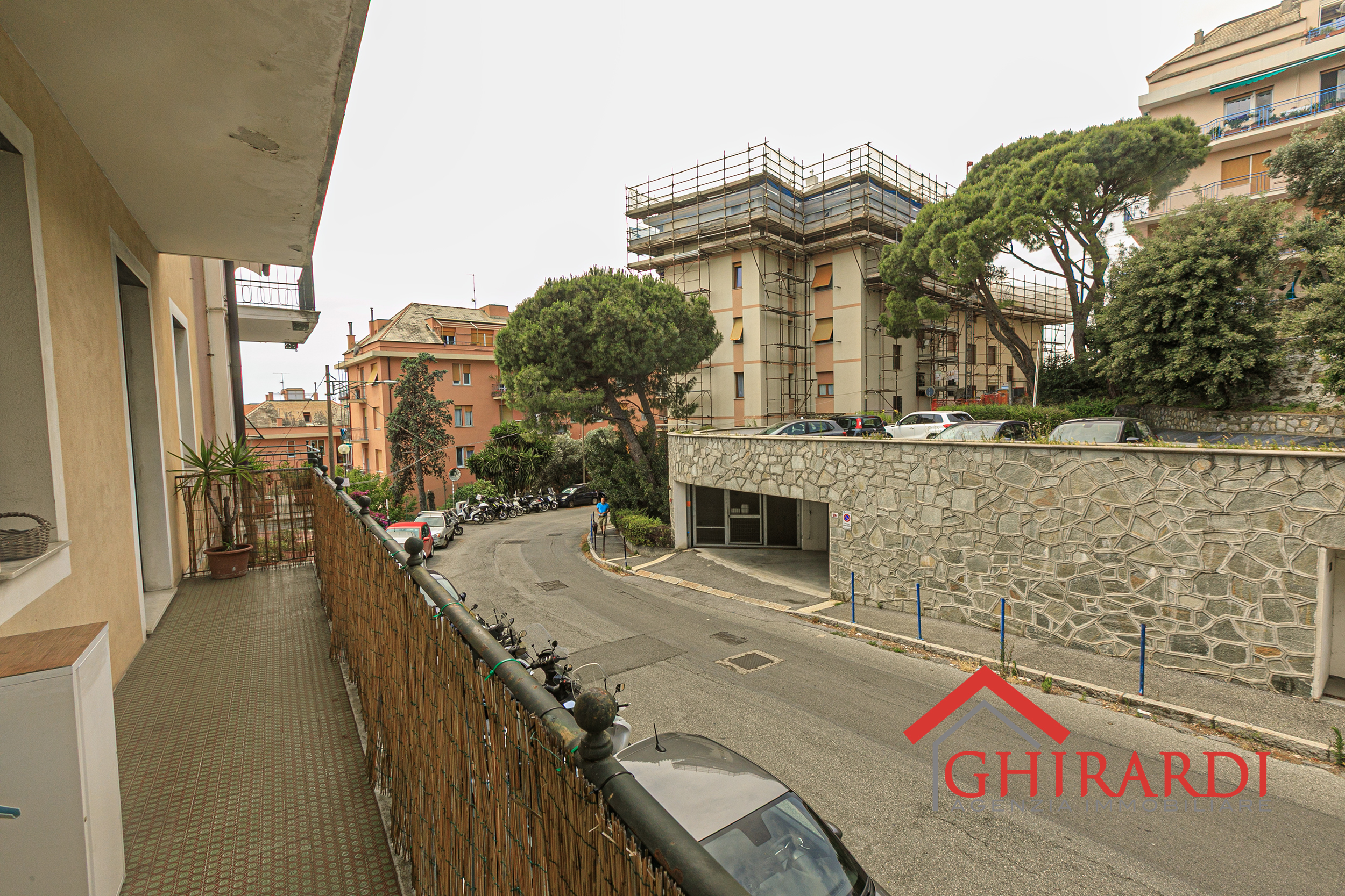 Immagine 26 di Bilocale in affitto  in VIA GIULIO TANINI 47F a Genova