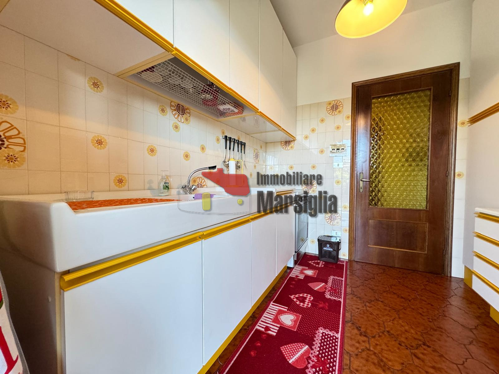 Immagine 8 di Bilocale in vendita  in Strada Privata Vallarino 92 a San Remo