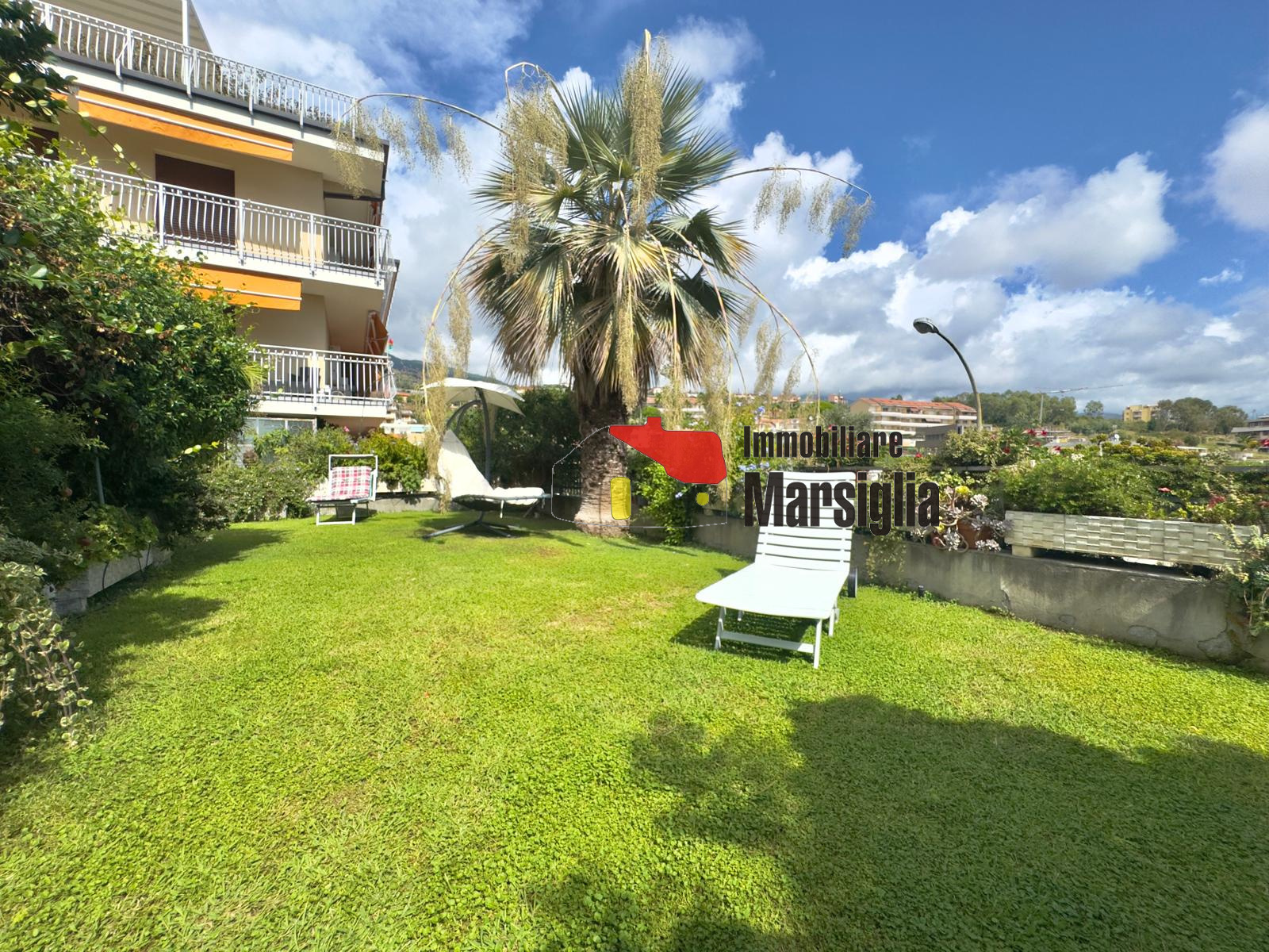 Immagine 5 di Quadrilocale in vendita  in Via Padre Semeria 430 a San Remo