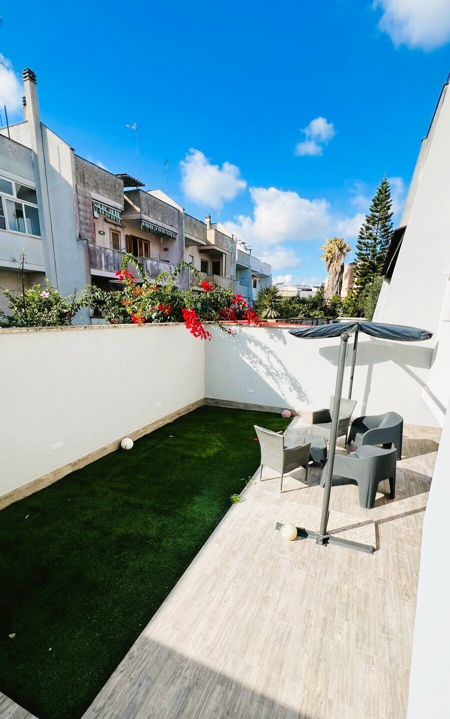 Immagine 22 di Villetta a schiera in vendita  in Via Michele Massari 13 a Lecce