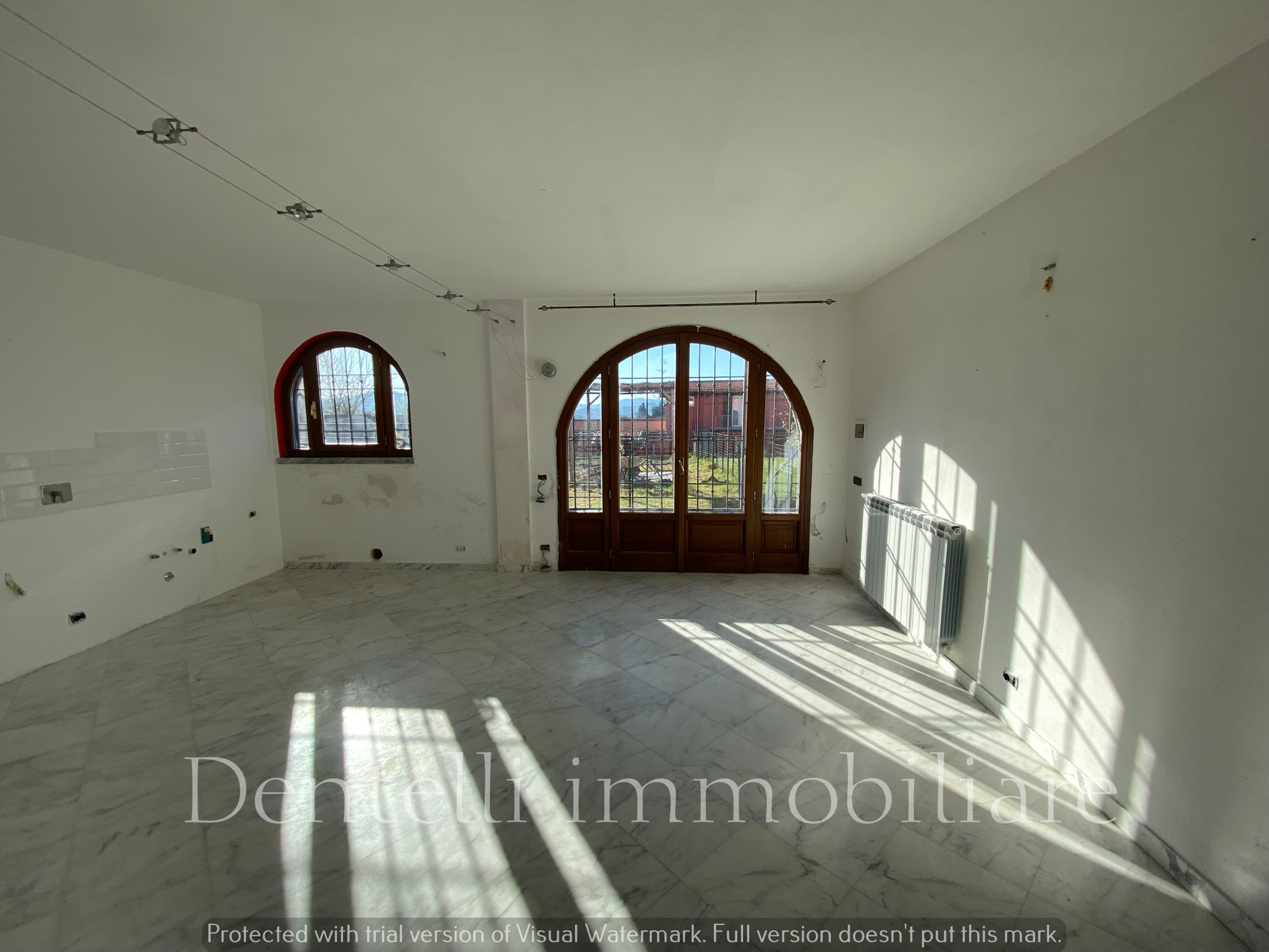 Immagine 15 di Terratetto in vendita  a Sarzana