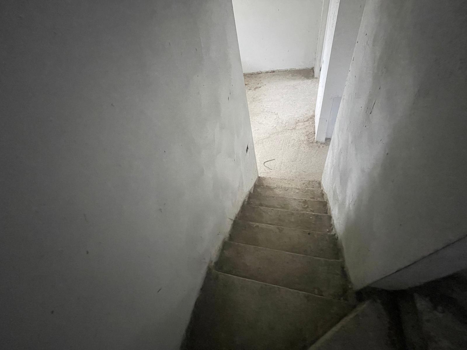 Immagine 27 di Porzione di casa in vendita  a Camaiore