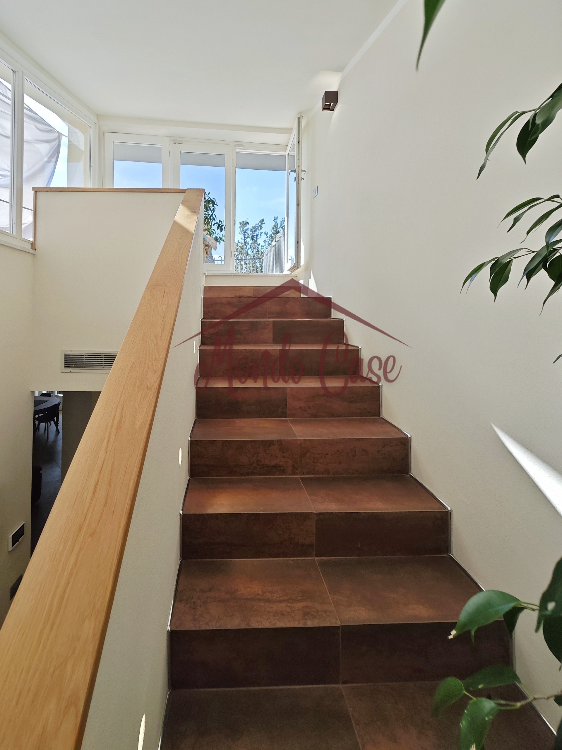 Immagine 65 di Attico in vendita  in Via Bertoloni 2 a Sarzana