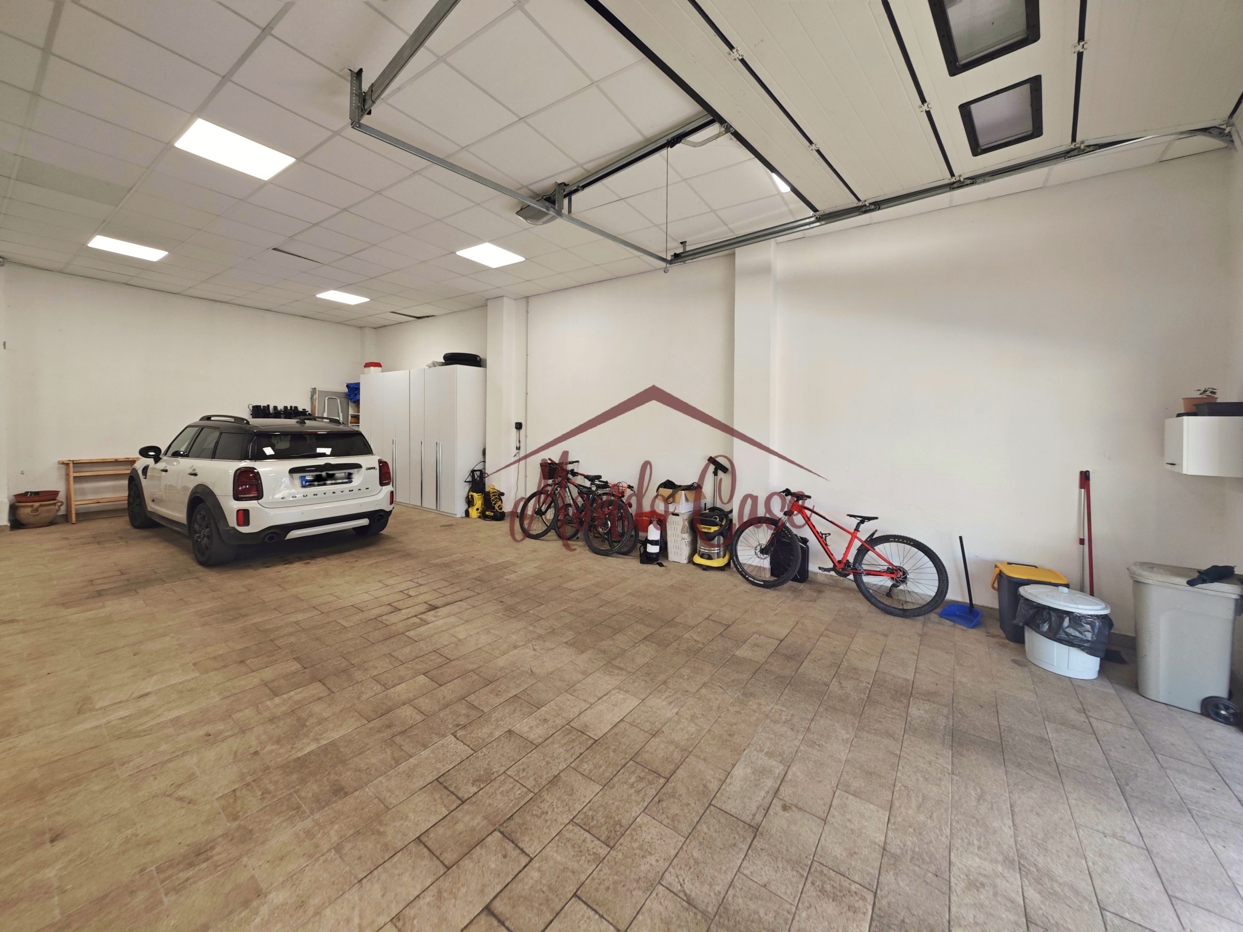 Immagine 79 di Attico in vendita  in Via Bertoloni 2 a Sarzana