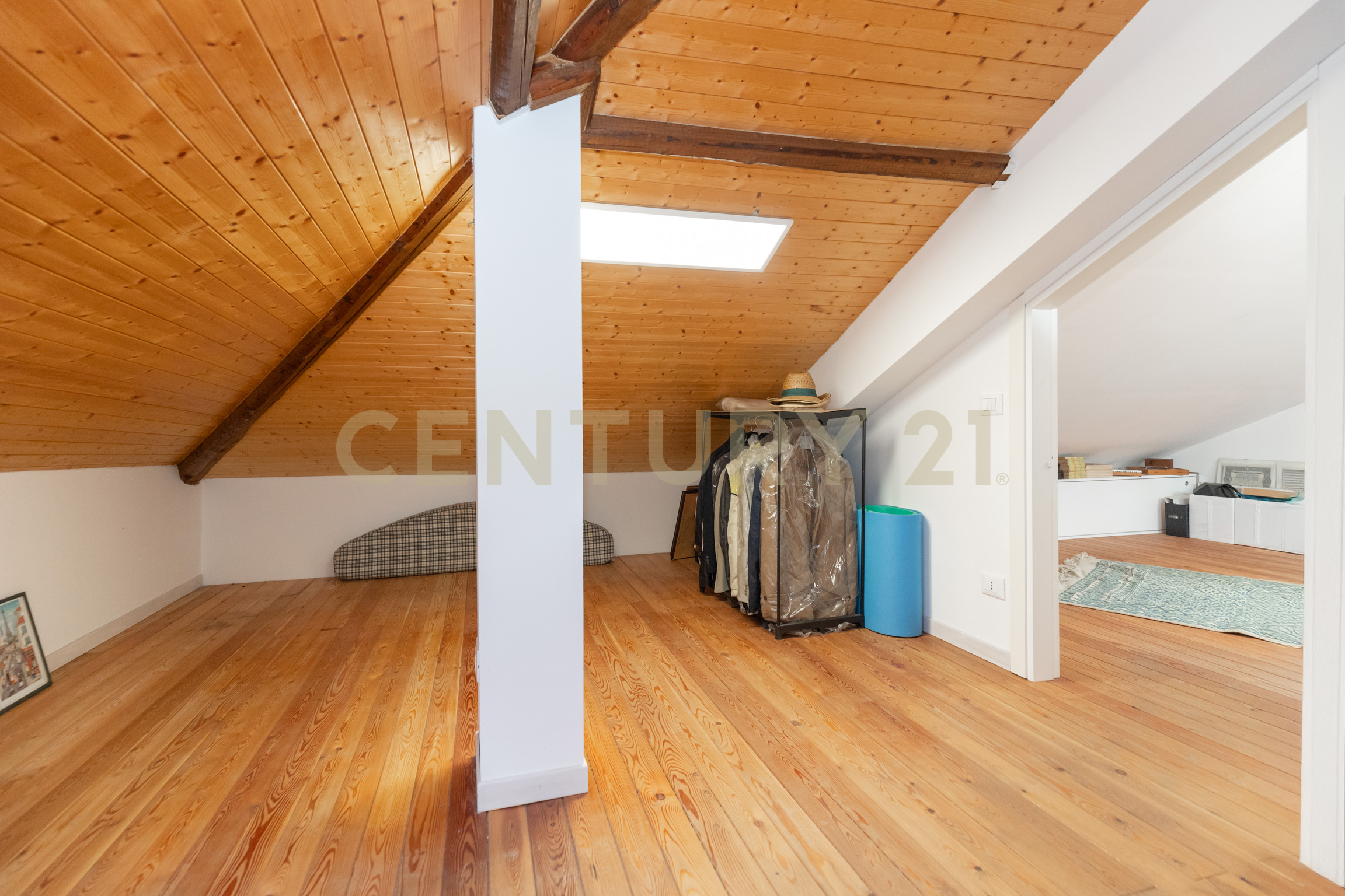 Immagine 55 di Appartamento in vendita  in Via Giovanni Guglielmino 74 a Tremestieri Etneo