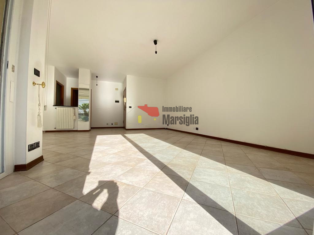 Immagine 21 di Quadrilocale in vendita  in Strada Solaro 88 a San Remo