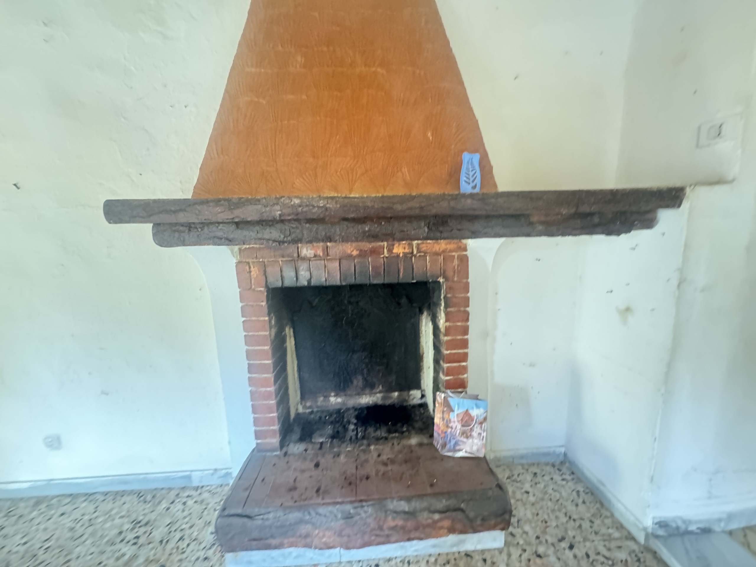 Immagine 8 di Porzione di casa in vendita  a Seravezza