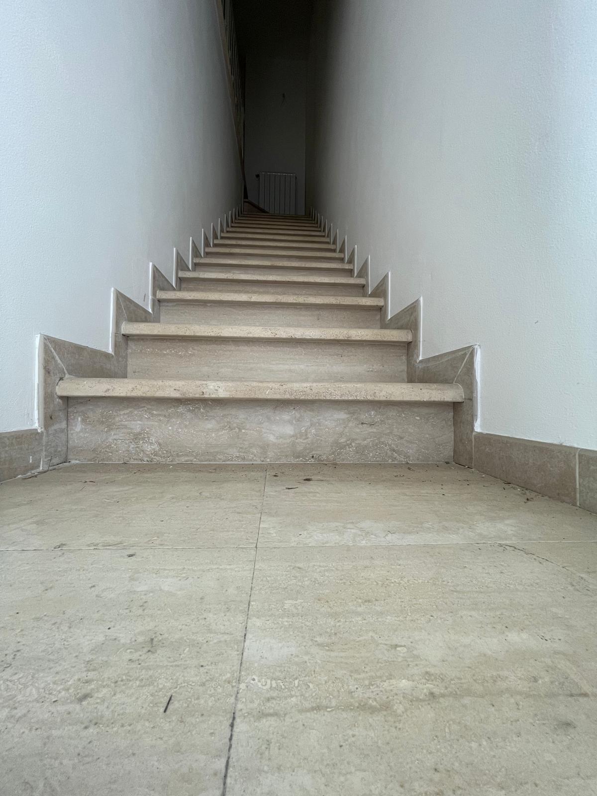 Immagine 33 di Villa in vendita  a Camaiore