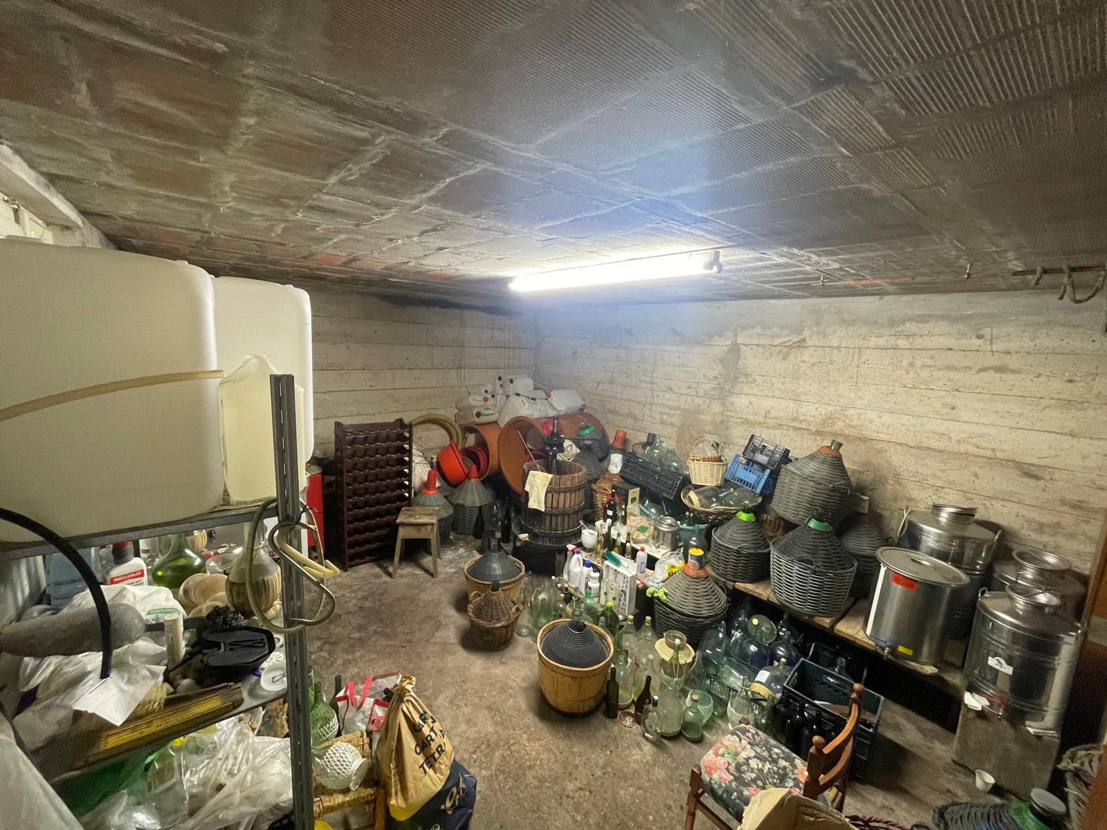 Immagine 25 di Porzione di casa in vendita  a Pietrasanta