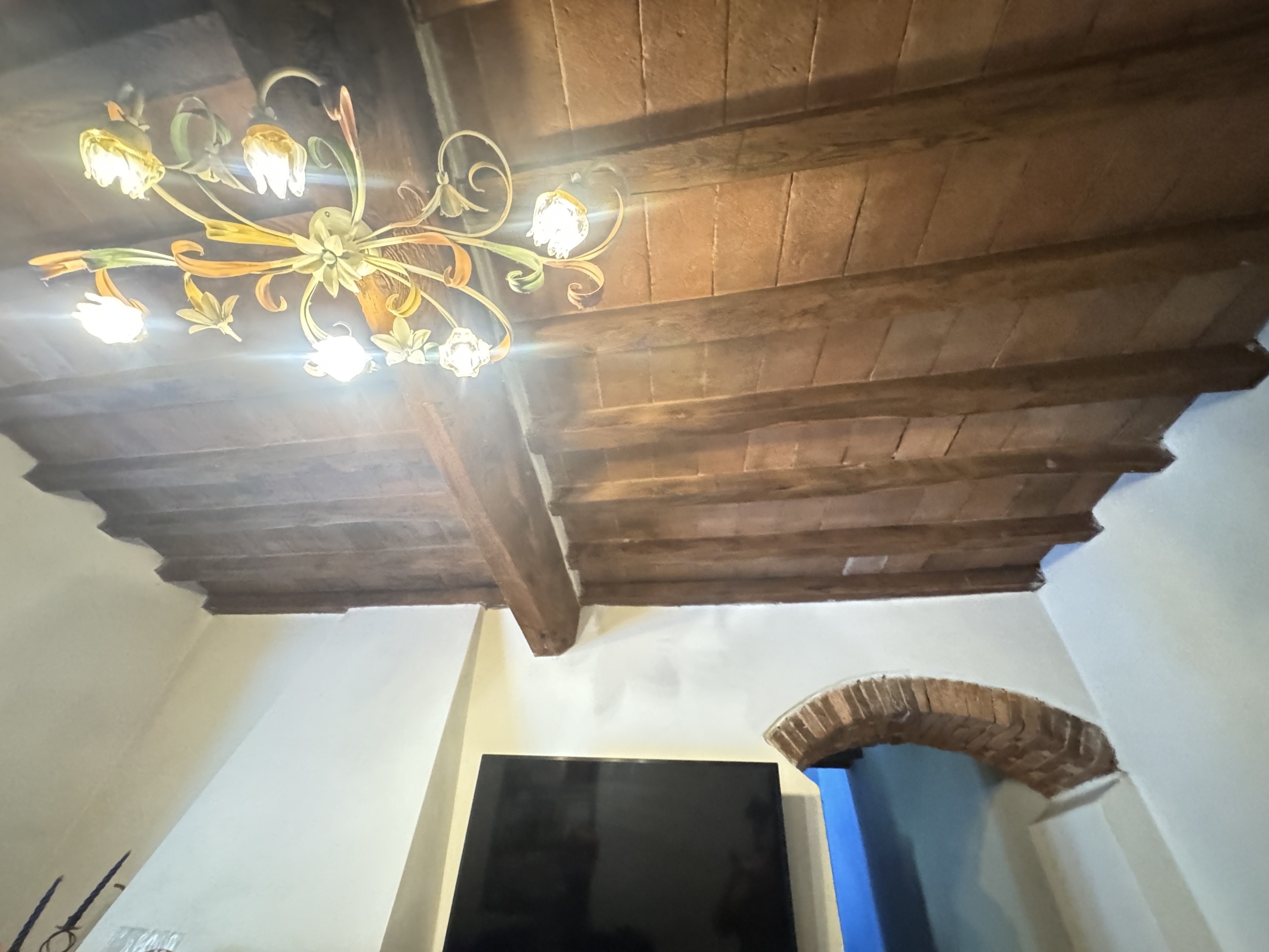 Immagine 3 di Porzione di casa in vendita  a Seravezza