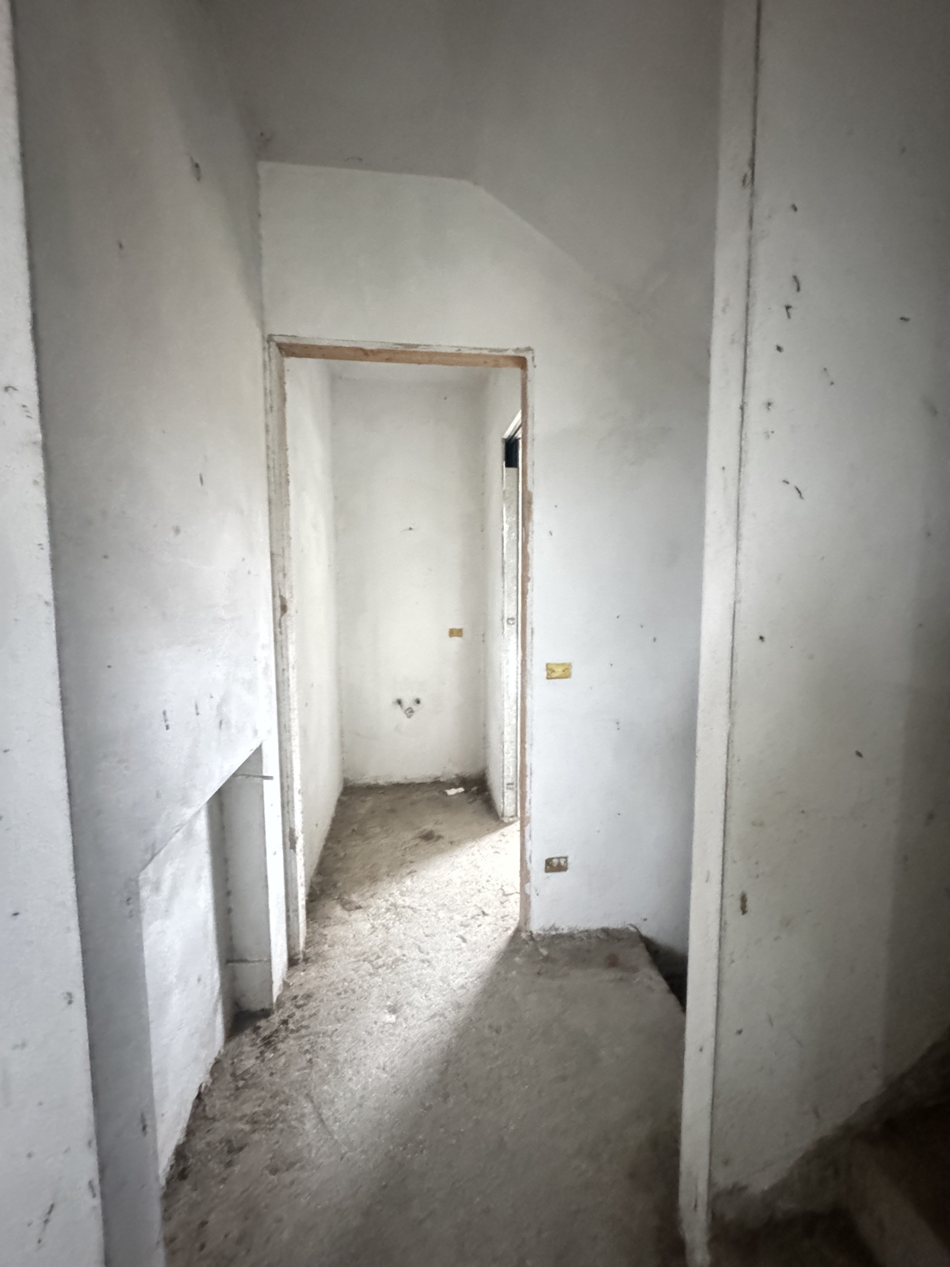 Immagine 6 di Porzione di casa in vendita  a Camaiore