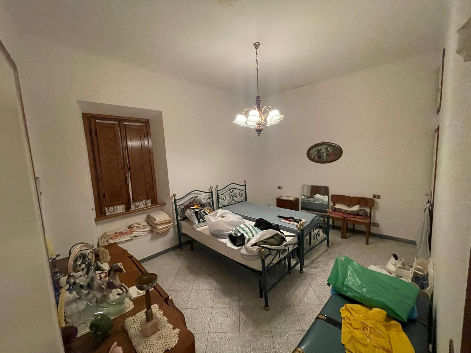 Immagine 43 di Porzione di casa in vendita  a Pietrasanta
