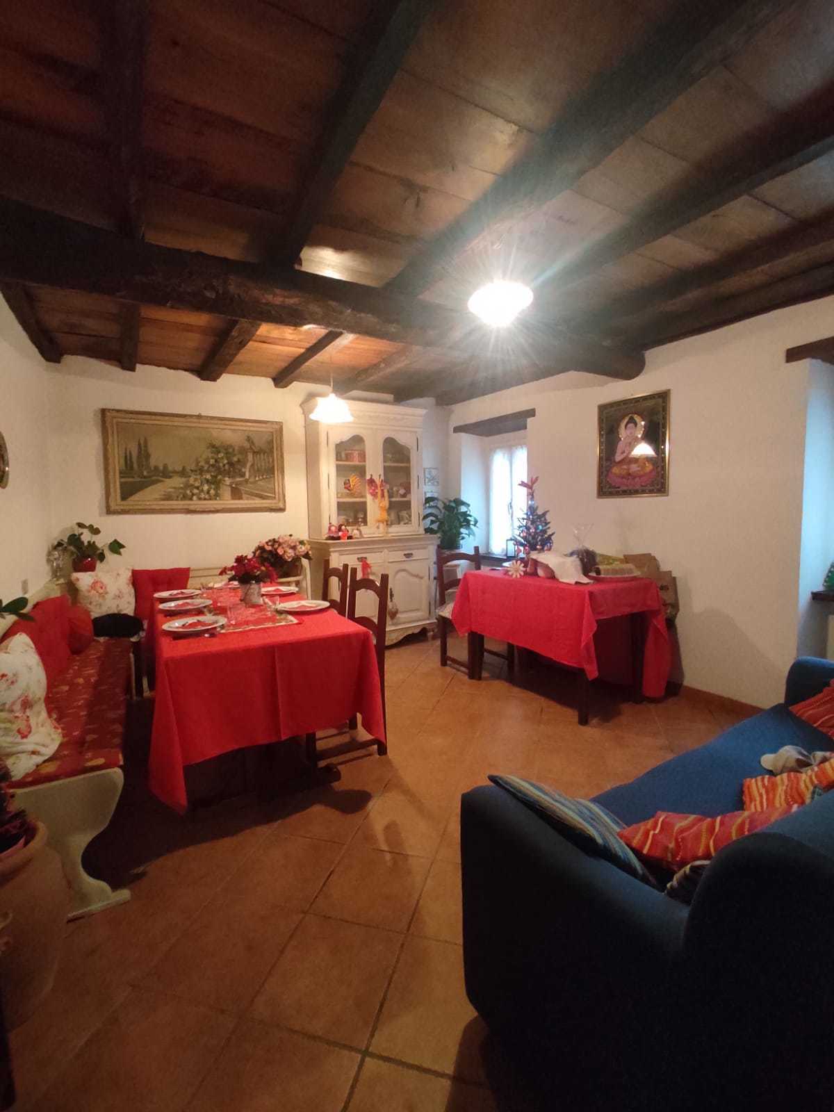 Immagine 67 di Porzione di casa in vendita  a Seravezza
