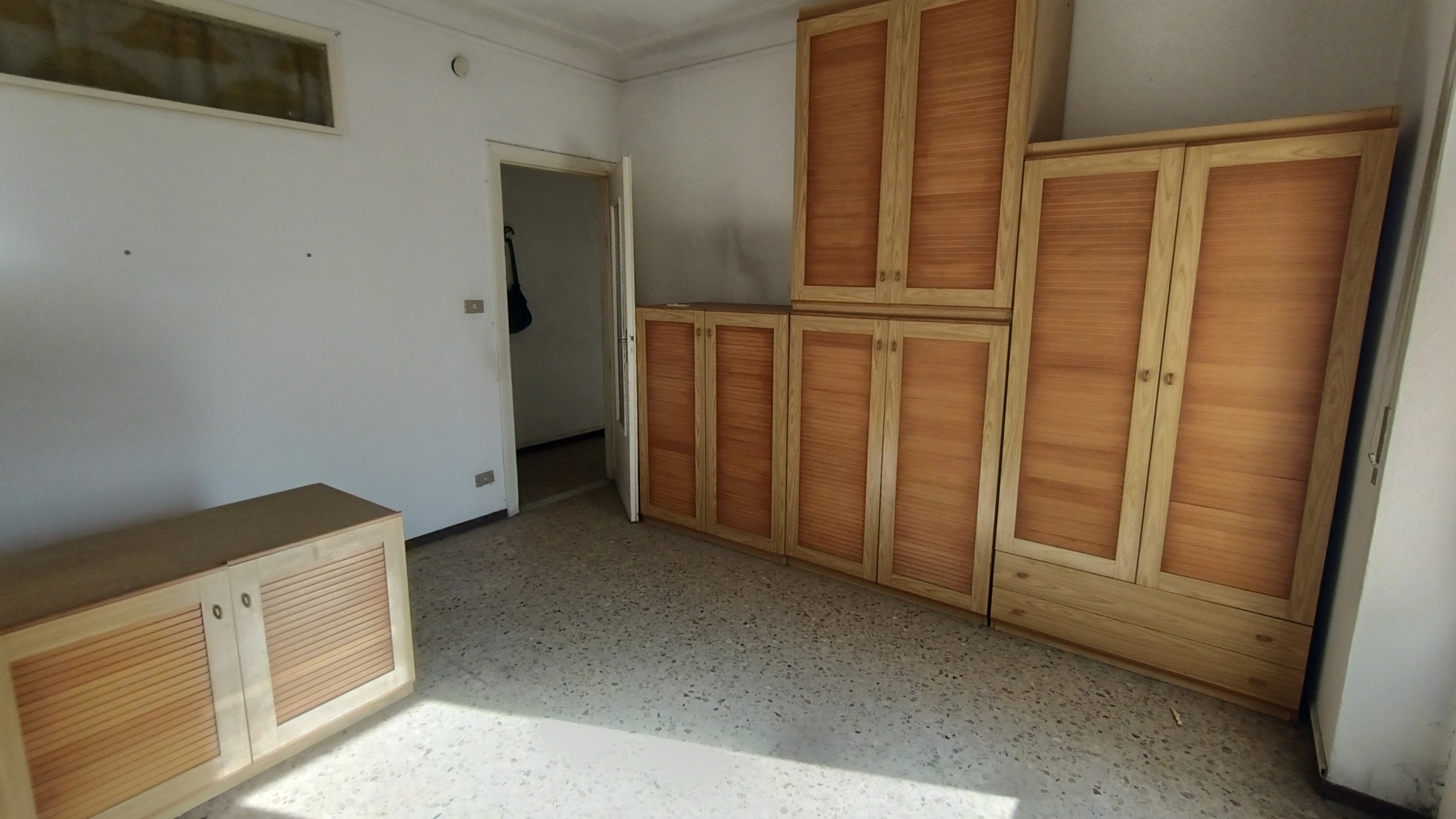 Immagine 13 di Bilocale in vendita  a San Remo