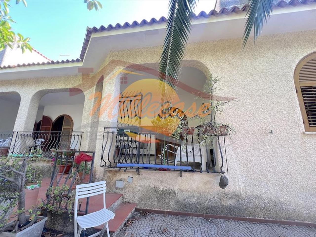 Immagine 29 di Casa bifamiliare in vendita  in Via Blanco a Siracusa