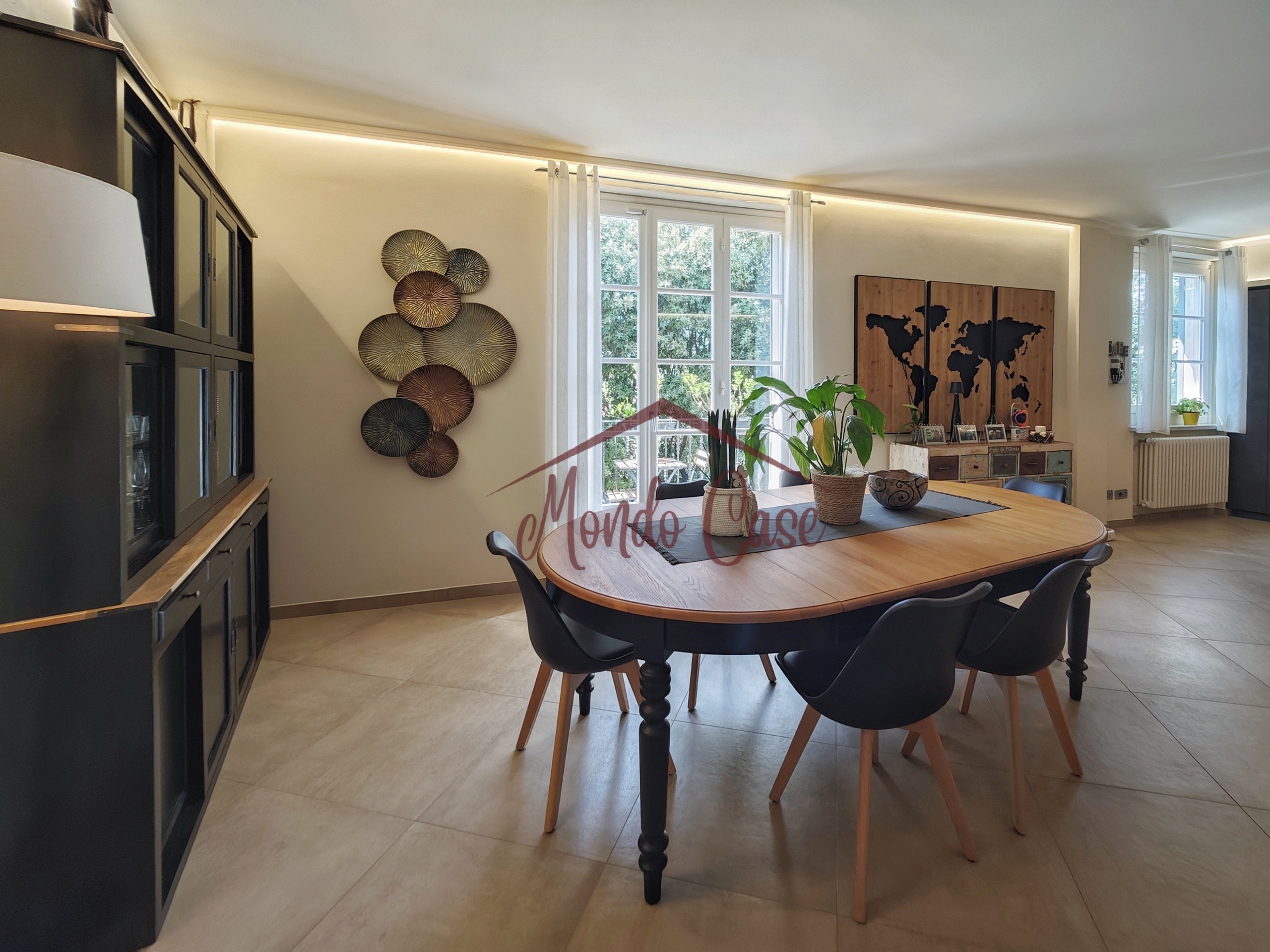 Immagine 15 di Attico in vendita  in Via Bertoloni 2 a Sarzana