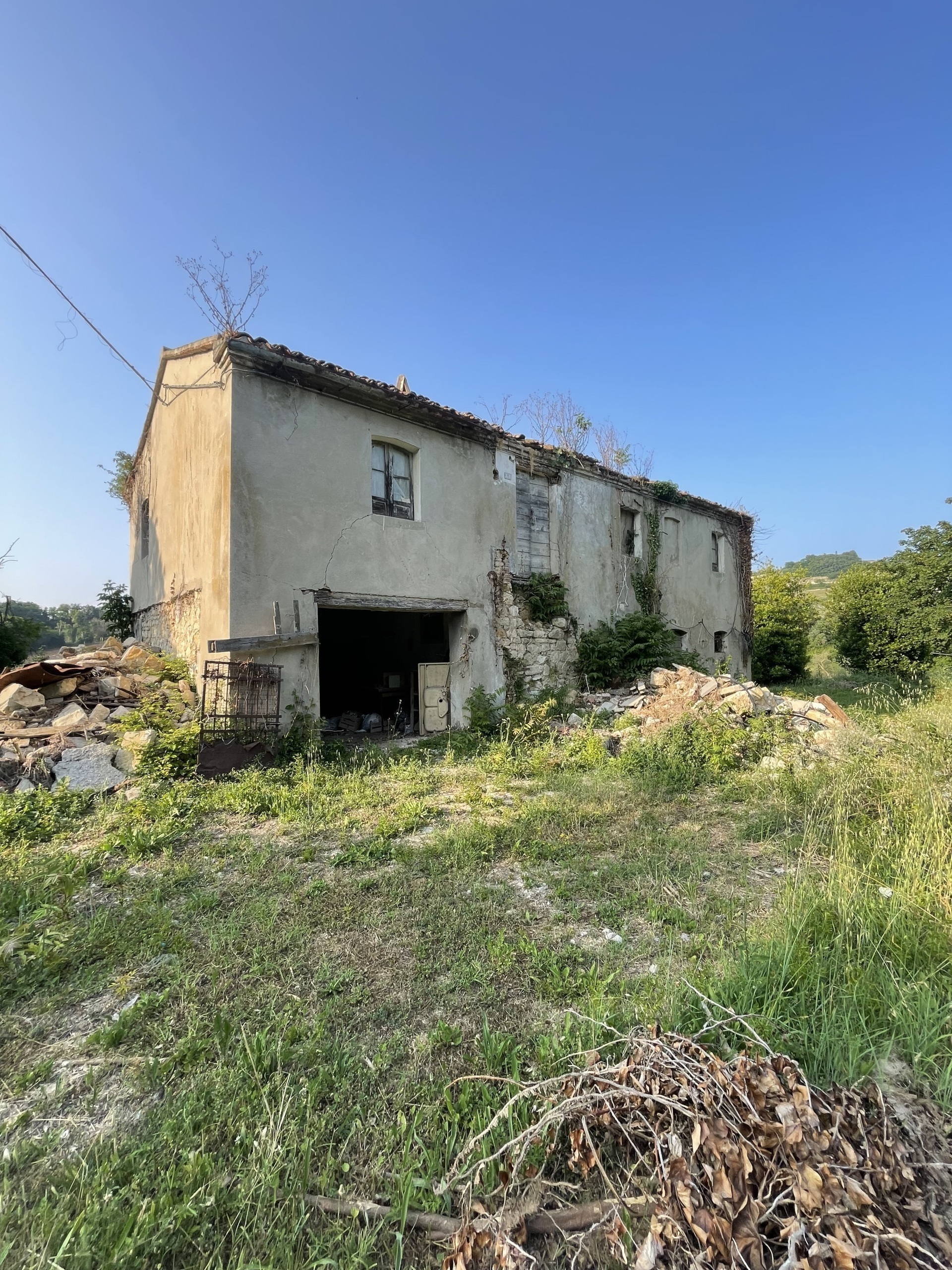Immagine 14 di Rustico / casale in vendita  in Via Inferno a Camerano